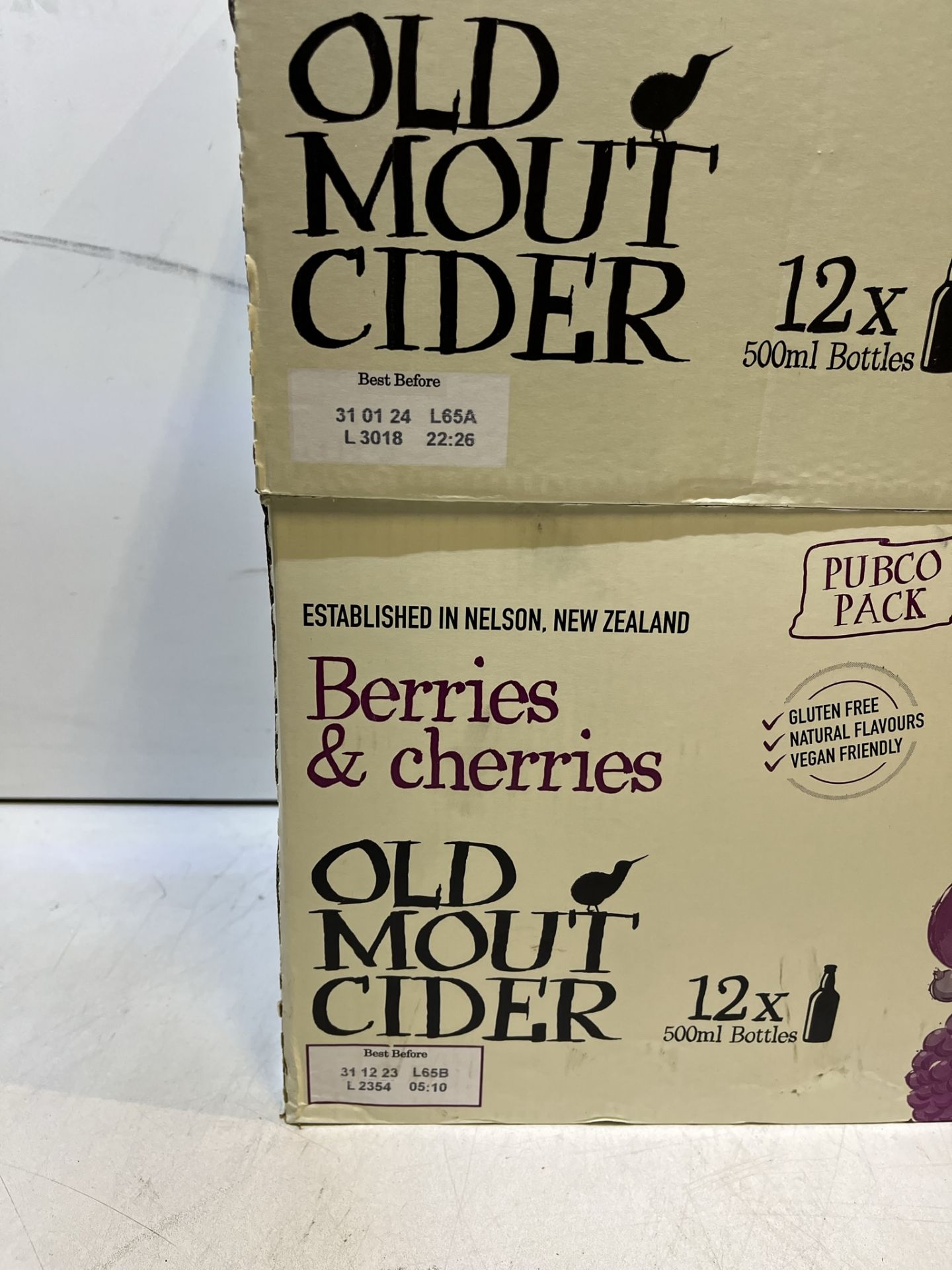 24 x 500ML Bottles Of Berries And Cherries Old Mount Cider - Image 4 of 4