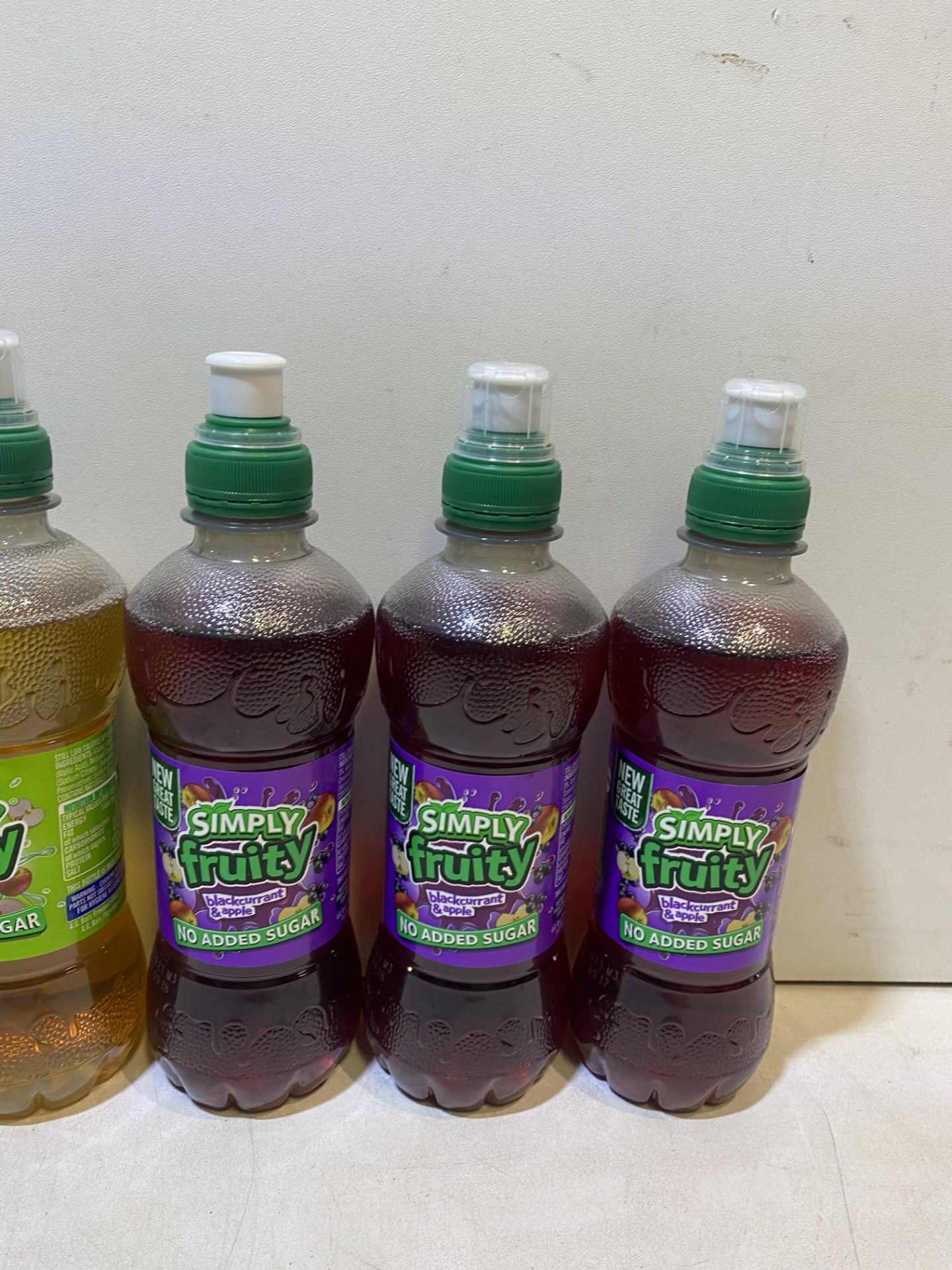 17 x Bottles Of Various Flavoured Simply Fruity Juices - BBD Aug 2023 - Image 4 of 4