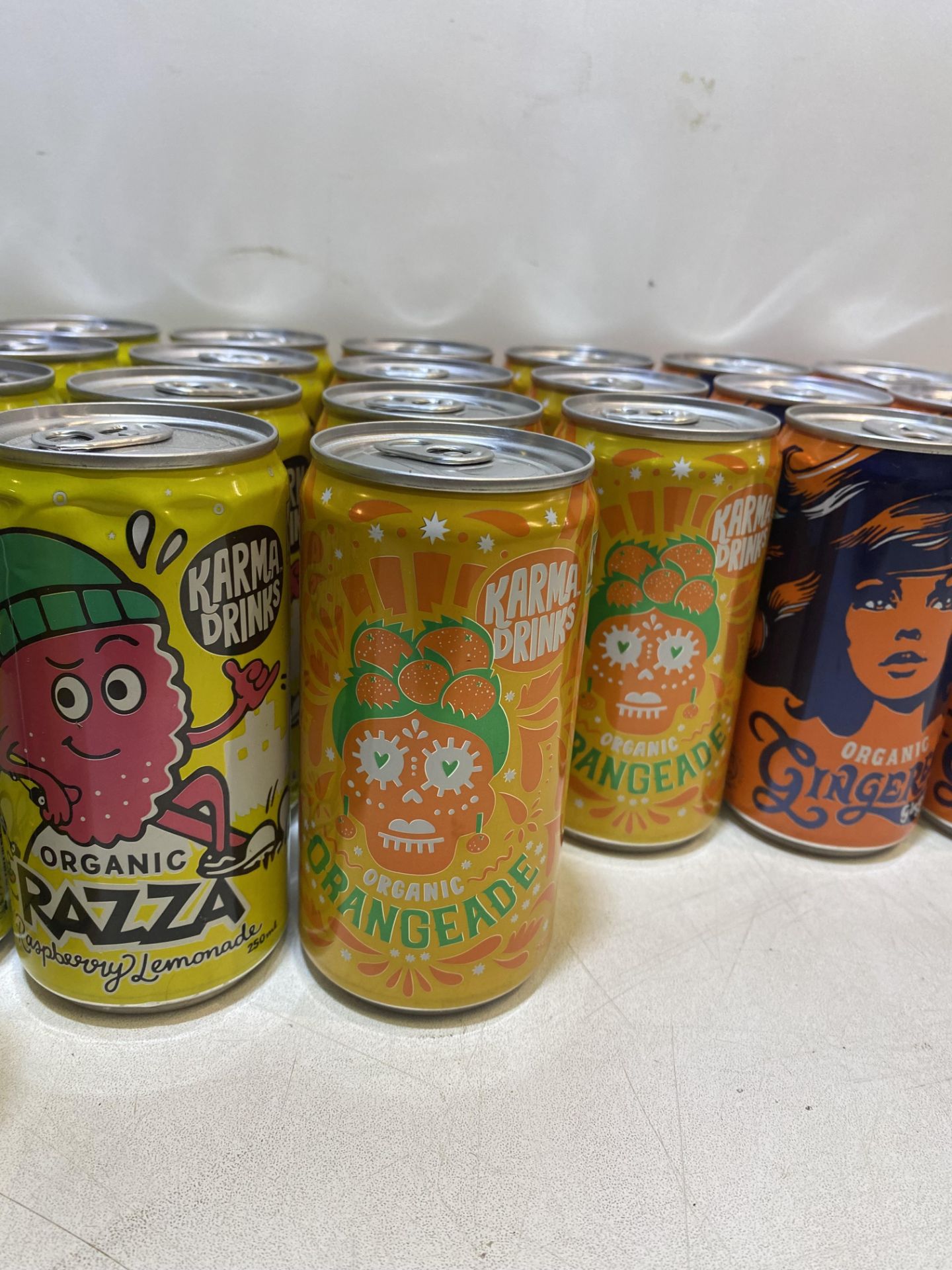 29 x Cans Of Various Flavoured Karma Drinks - Bild 4 aus 5
