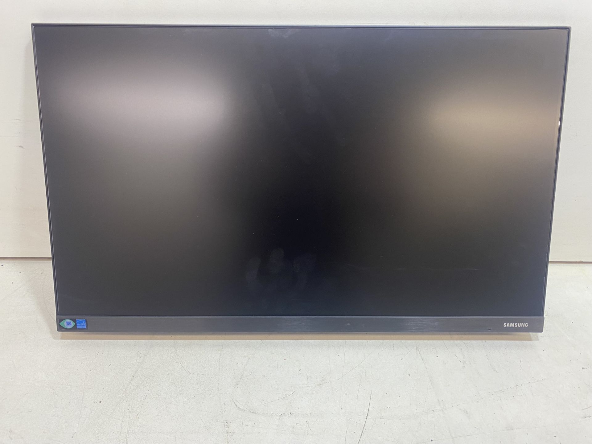 4 x Samsung F22T450FQU 22" HD LED LCD Monitor Without Stands