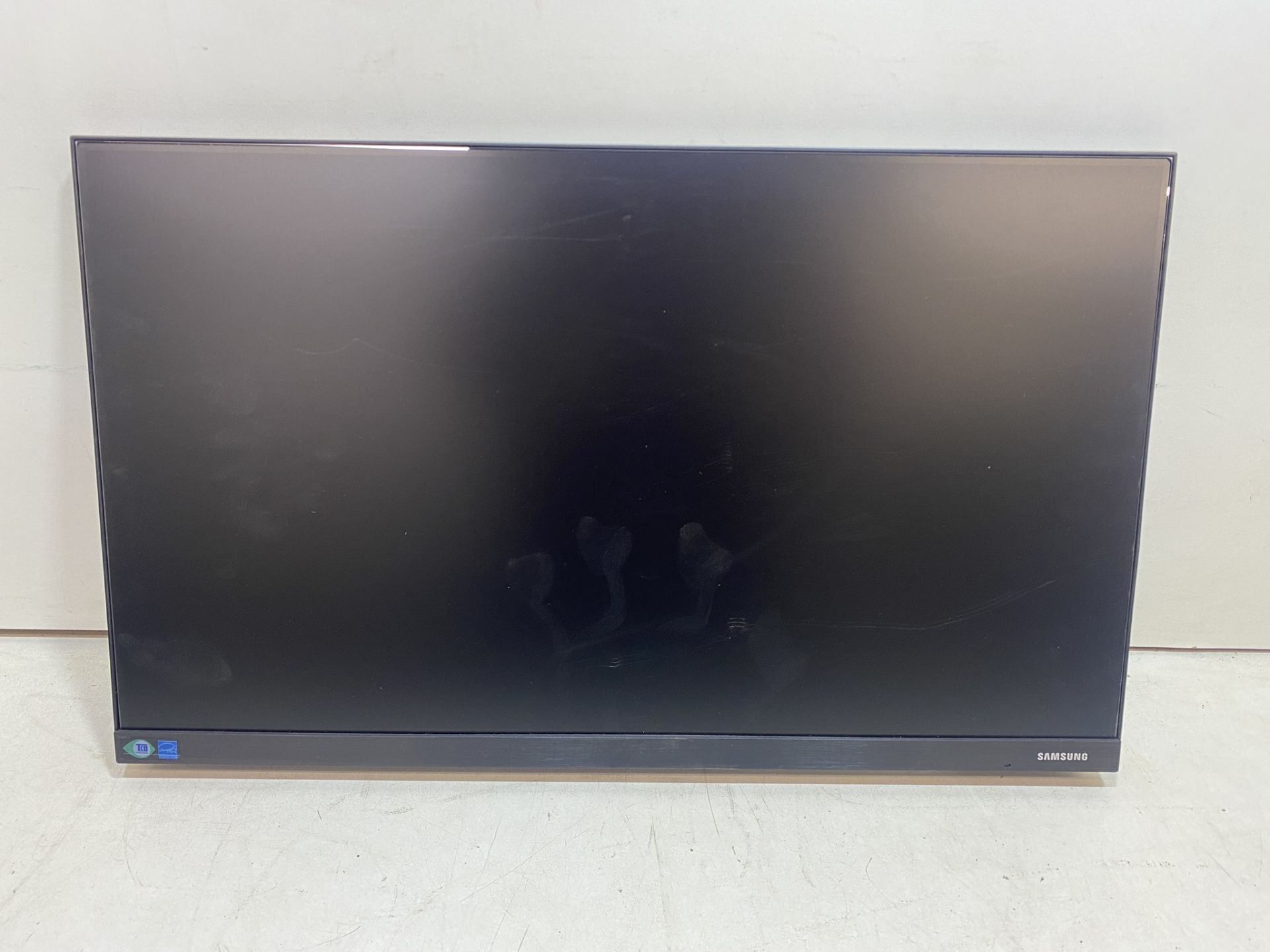 4 x Samsung F22T450FQU 22" HD LED LCD Monitor Without Stands - Image 15 of 16