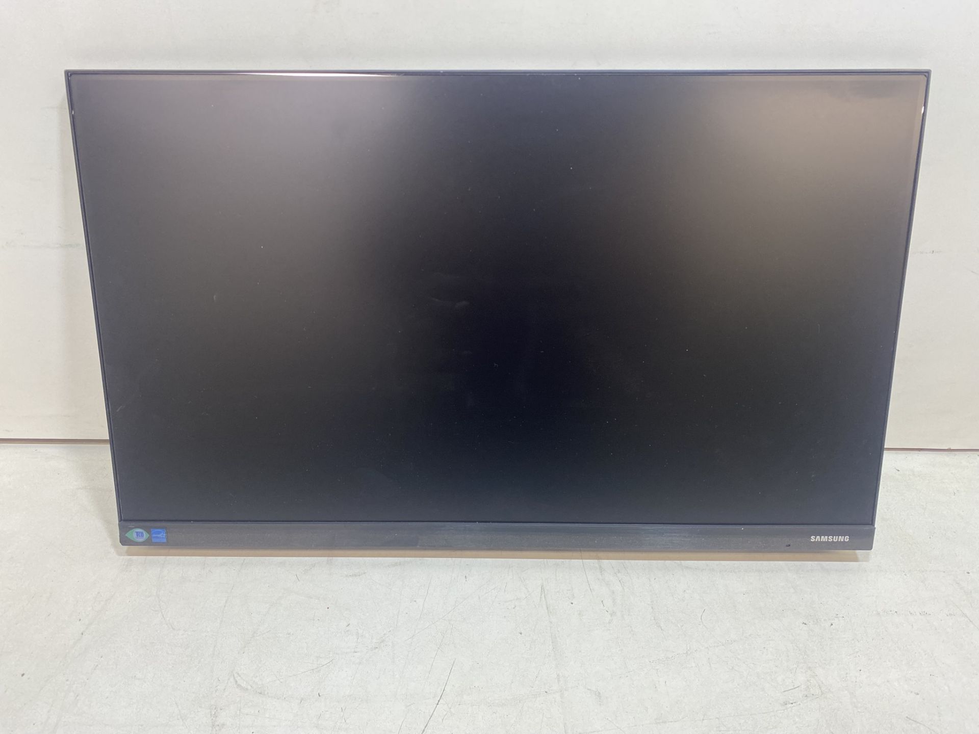 4 x Samsung F22T450FQU 22" HD LED LCD Monitor Without Stands