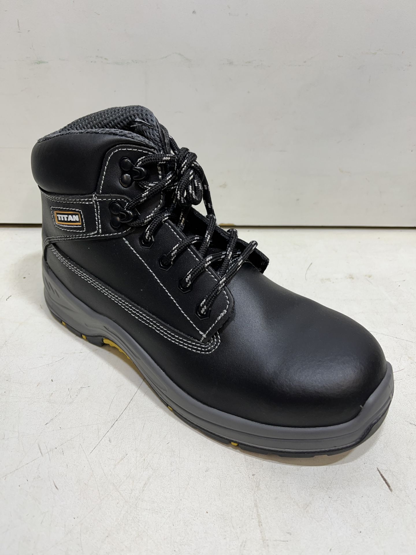 Titan Holton Black Steel Toe Cap Safety Boots | UK 8