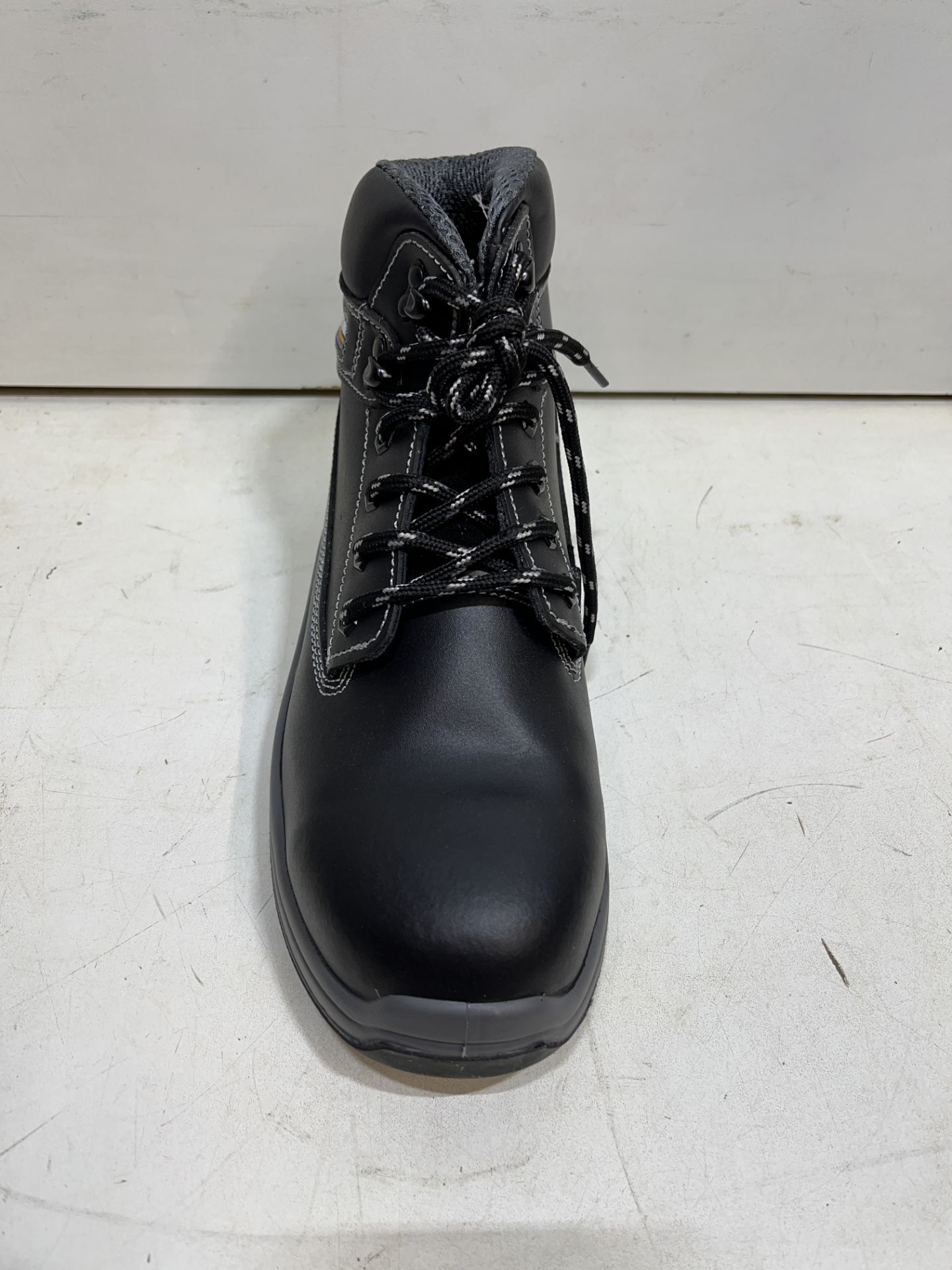 Titan Holton Black Steel Toe Cap Safety Boots | UK 8 - Image 3 of 4