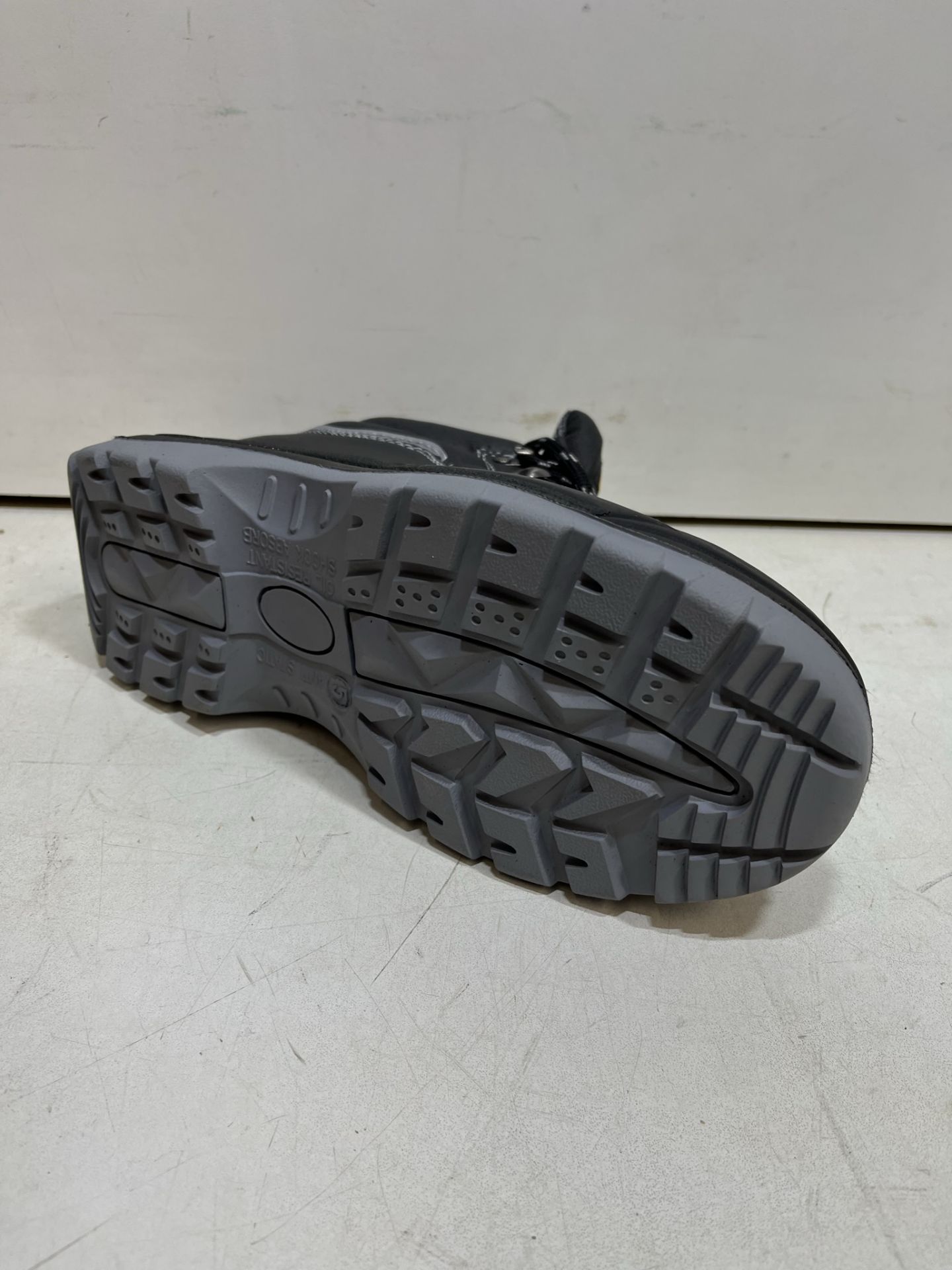 Titan Radebe Black Steel Toe Cap Safety Boots | UK 5 - Image 4 of 4