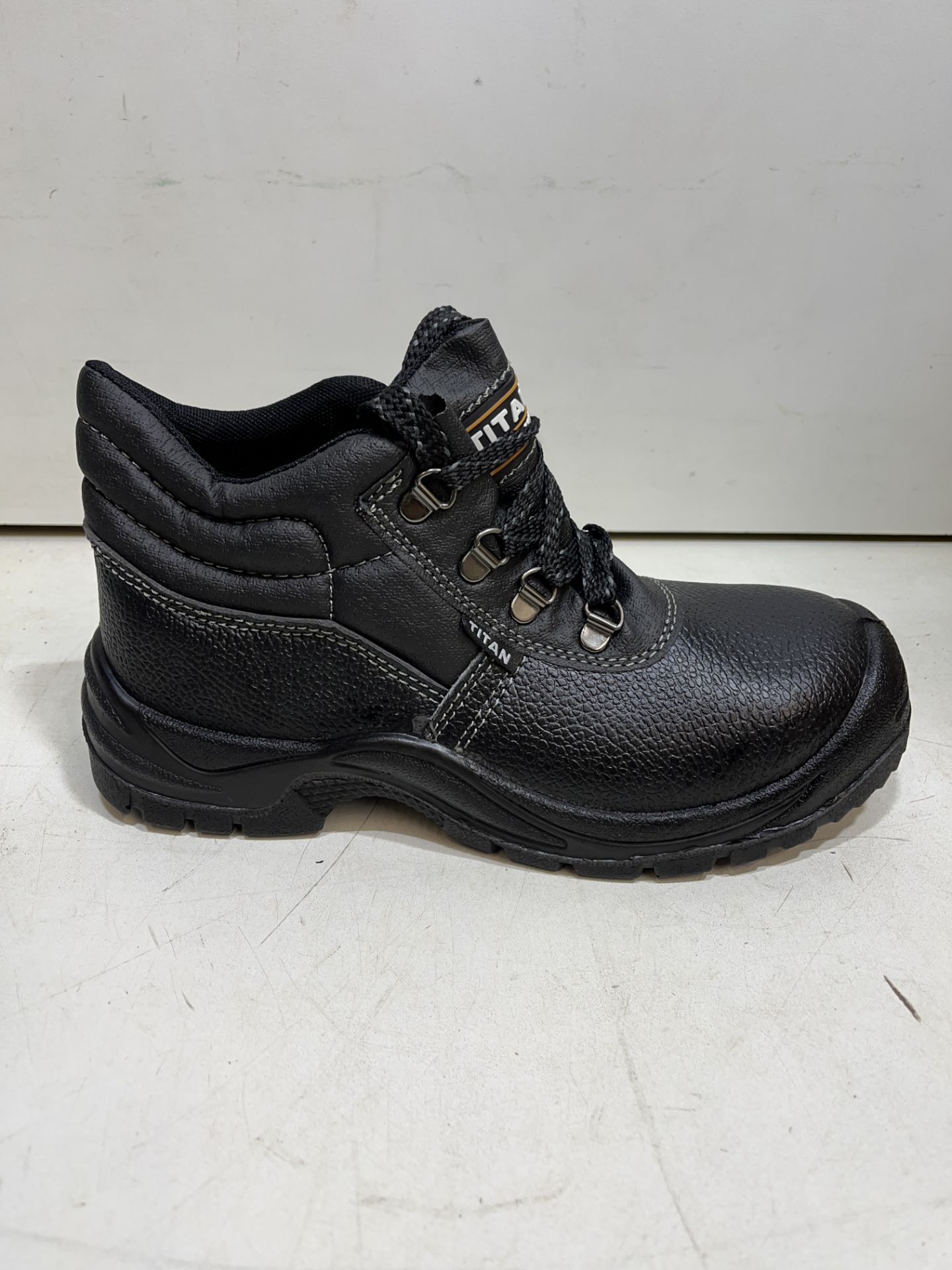 Titan Mercury SBP Black Safety Boots | UK 6 - Image 2 of 4