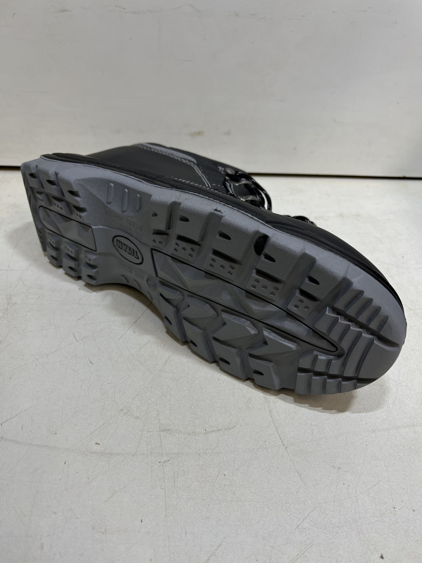 Titan Holton Black Steel Toe Cap Safety Boots | UK 11 - Image 4 of 4