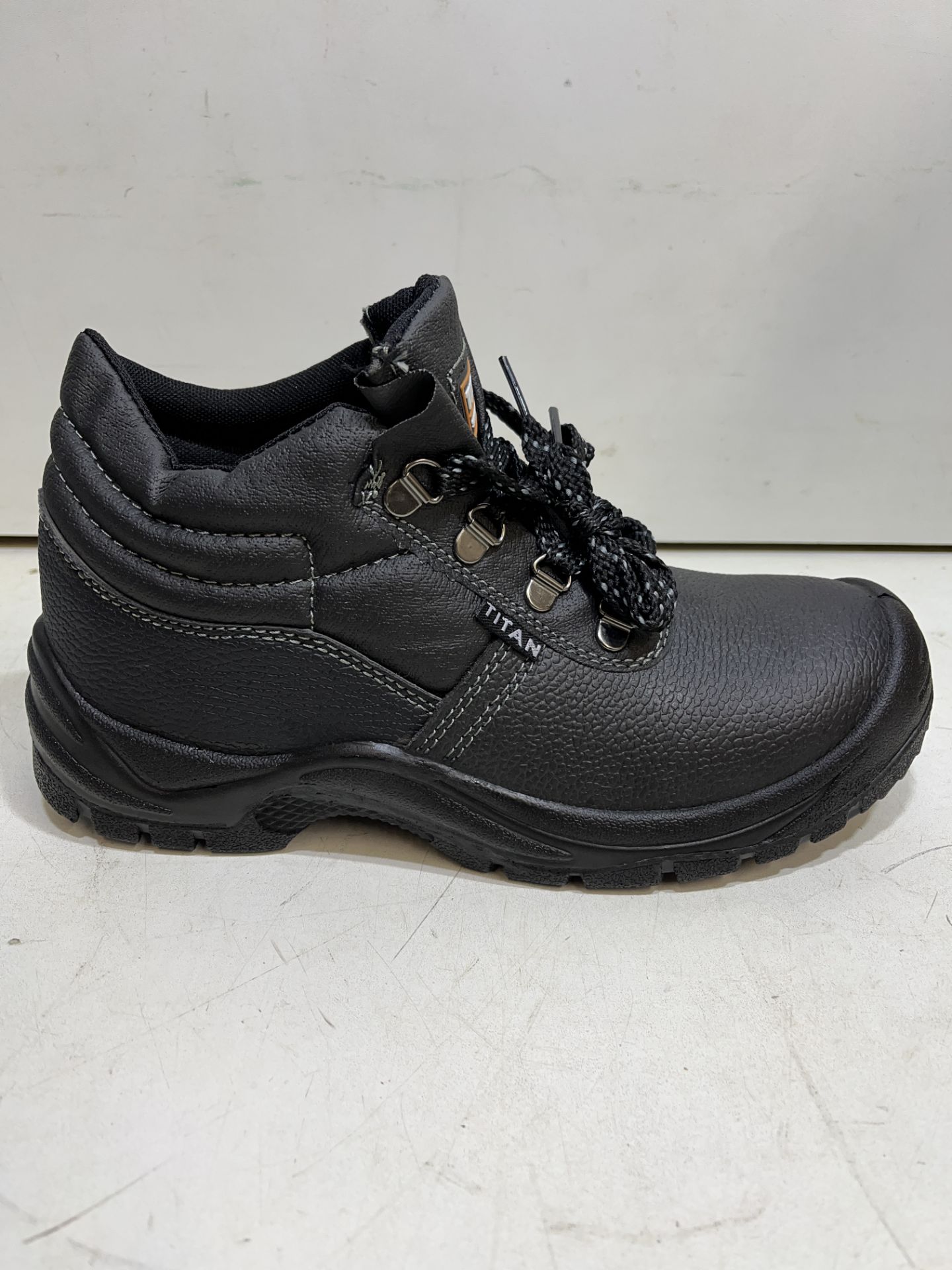 Titan Mercury SBP Black Safety Boots | UK 8 - Image 2 of 4