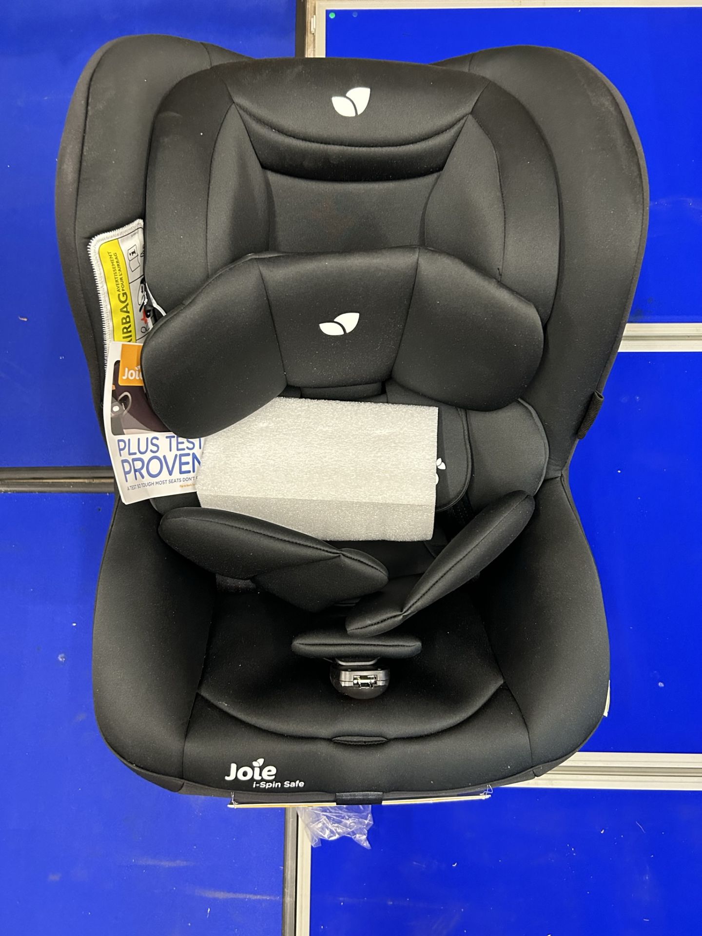 Joie i-Spin Safe i-Size Childrens Car Seat | Coal - Image 5 of 9