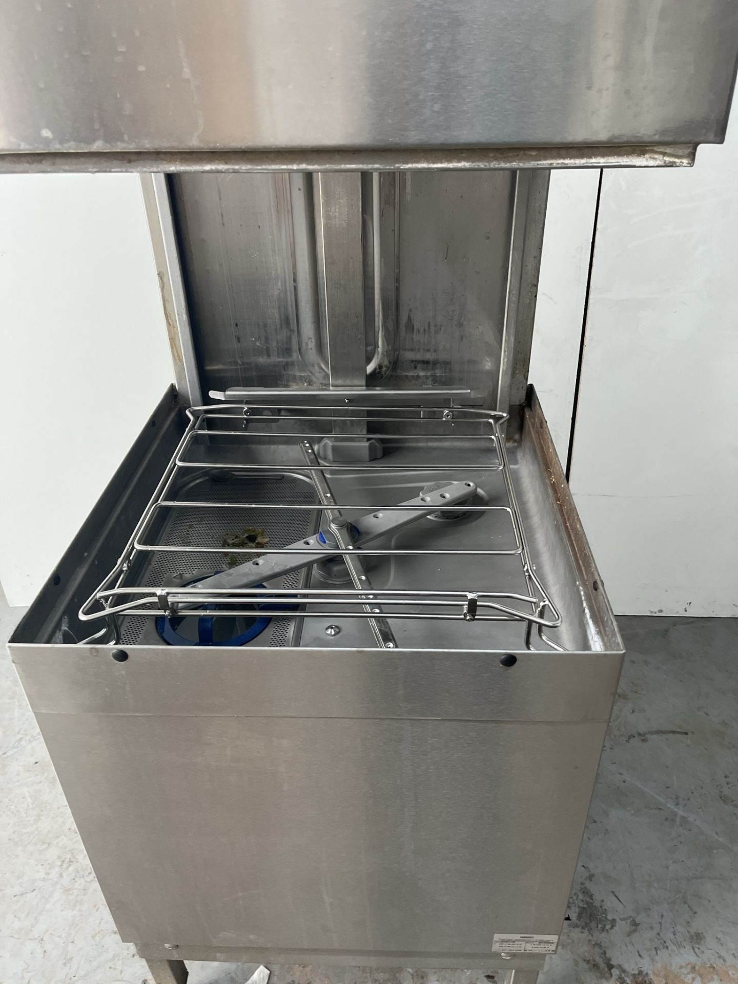 Hobart AMXSW-10B Hood Pass Thru Dishwasher with Inbuilt Softener (3 Phase) - Image 6 of 10