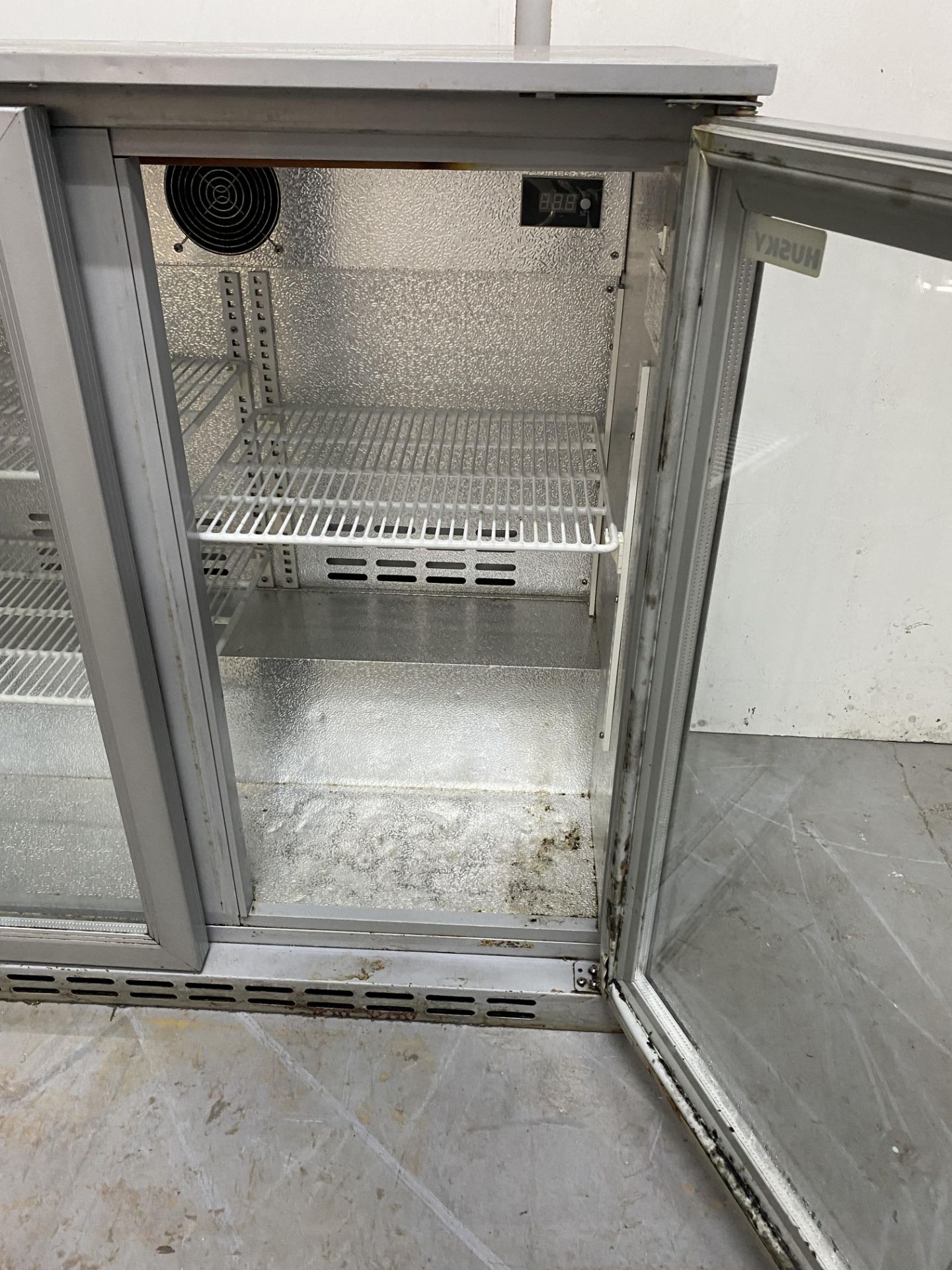 Husky HUS-C2(H)-HDA Double Door Bar Fridge - Image 4 of 9