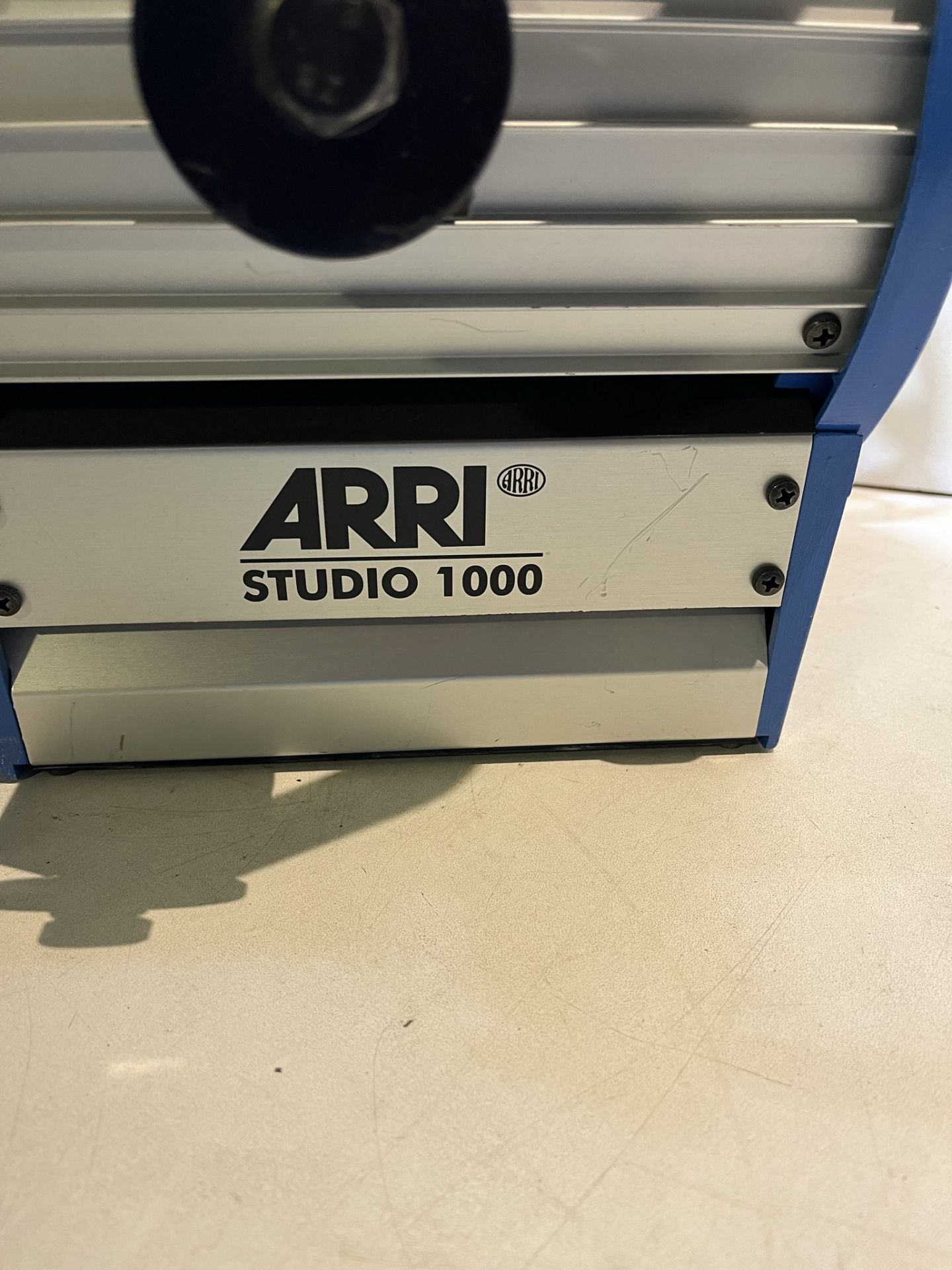 ARRI Studio 1000 Fresnel Light - Image 4 of 6