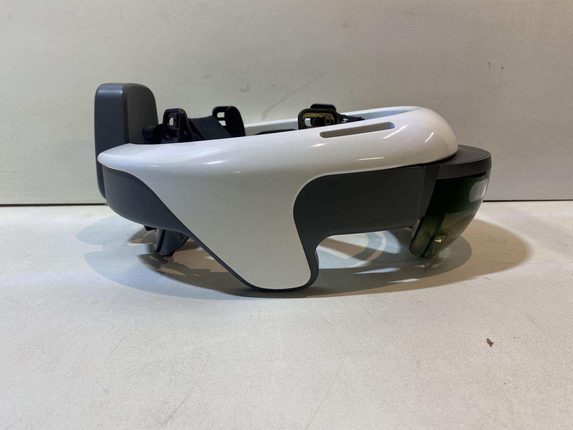 Microsoft HoloLens Holographic Mixed Reality Headset w/ Carry Case - Image 3 of 10