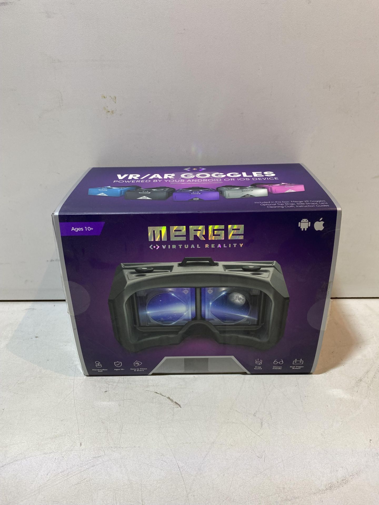 Merge VRG-01MG Virtual Reality Headset - Moon Grey