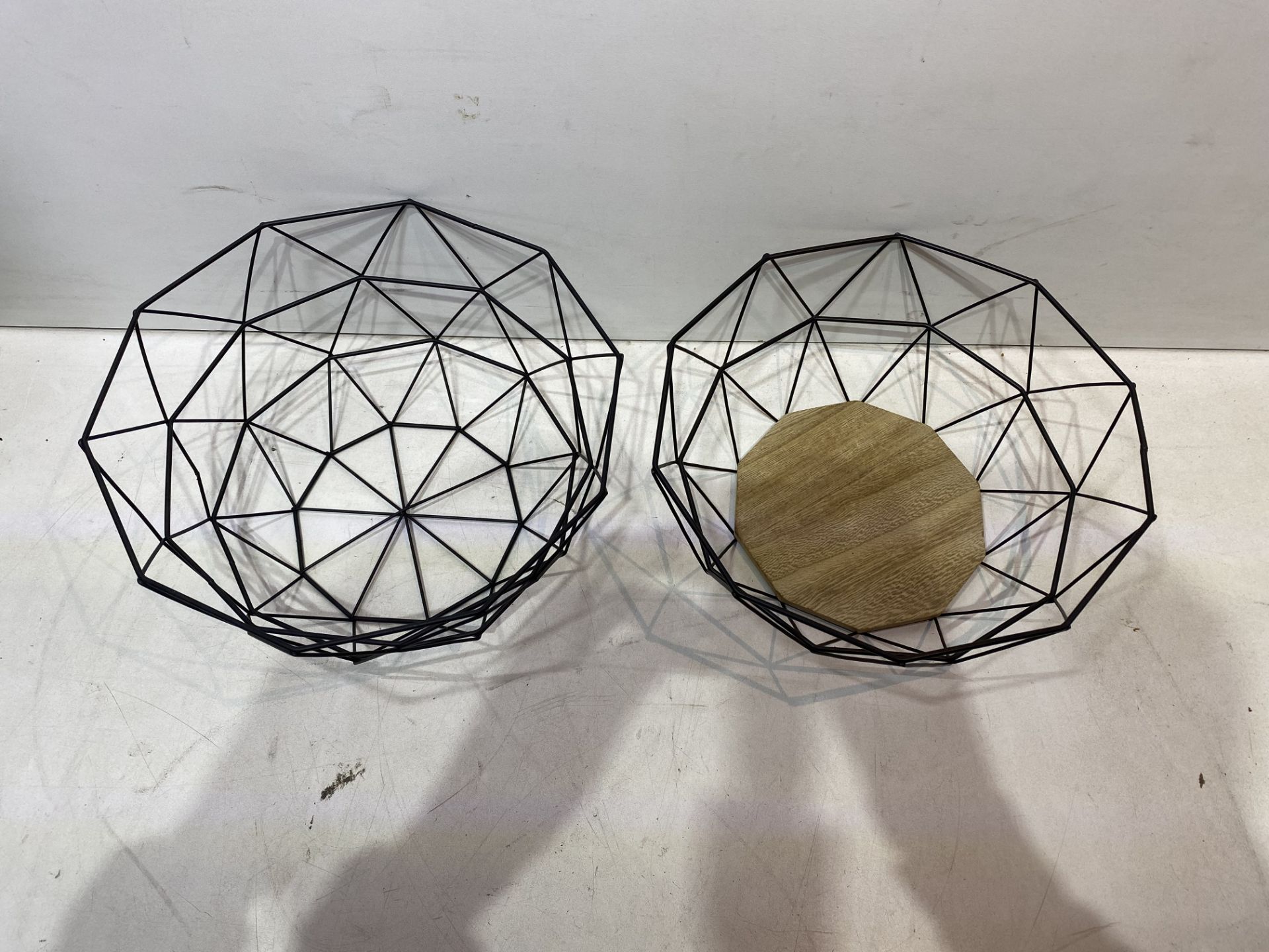 11 x Various Geometric Fruit Bowls - Image 3 of 4