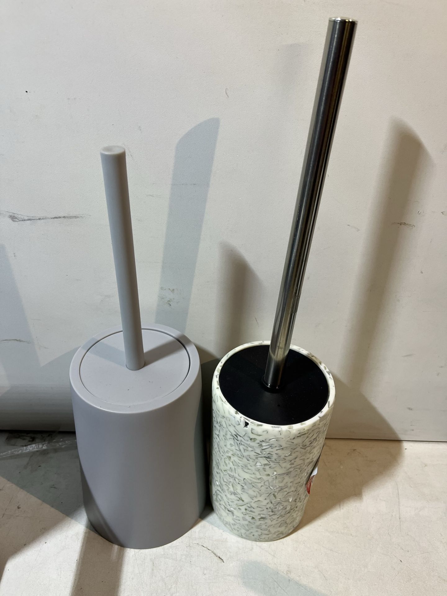 8 x Various Toilet Brushes *As Pictured* - Image 3 of 3