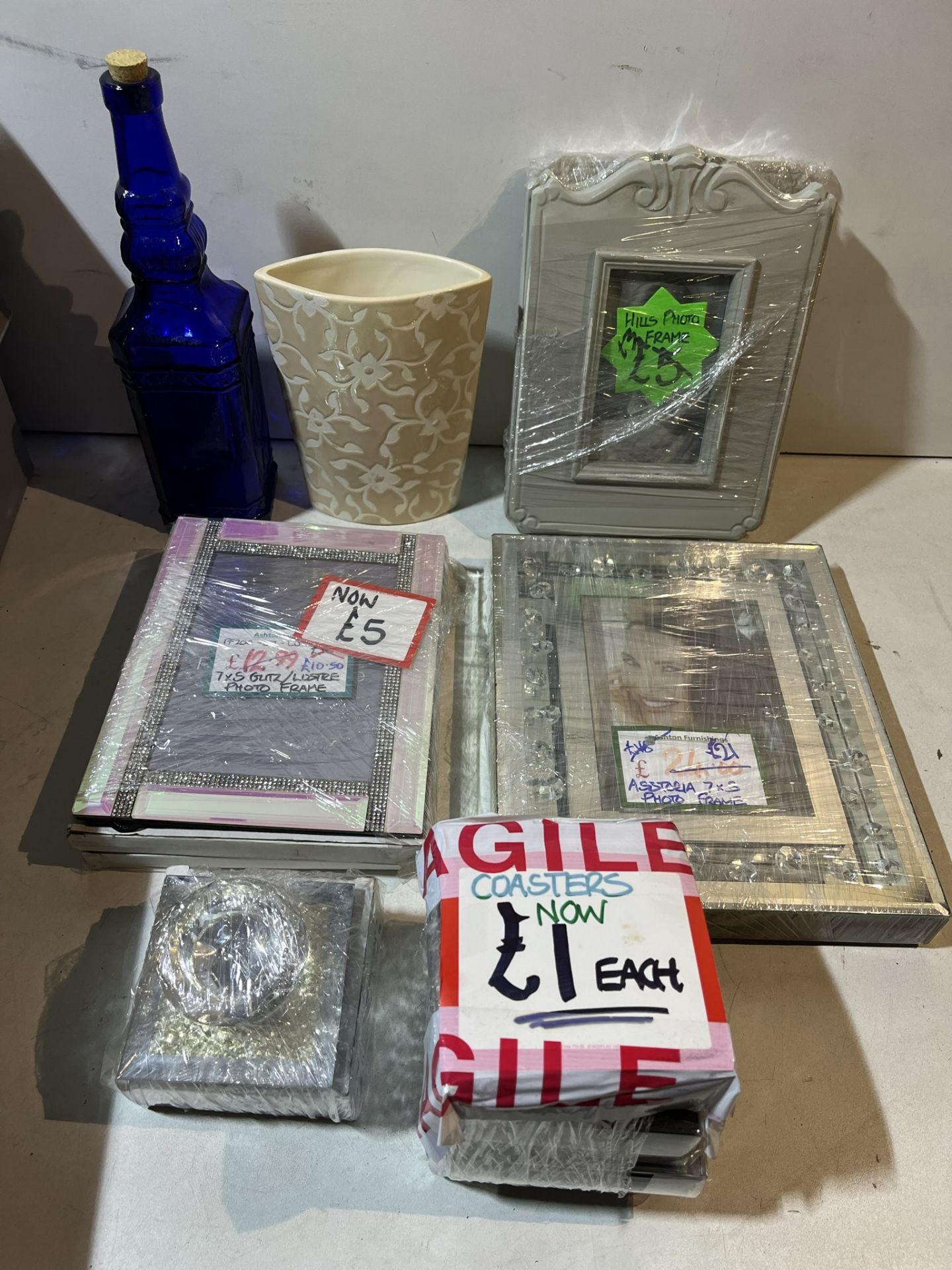 20 x Various Homeware/Decorative Items *As Pictured*