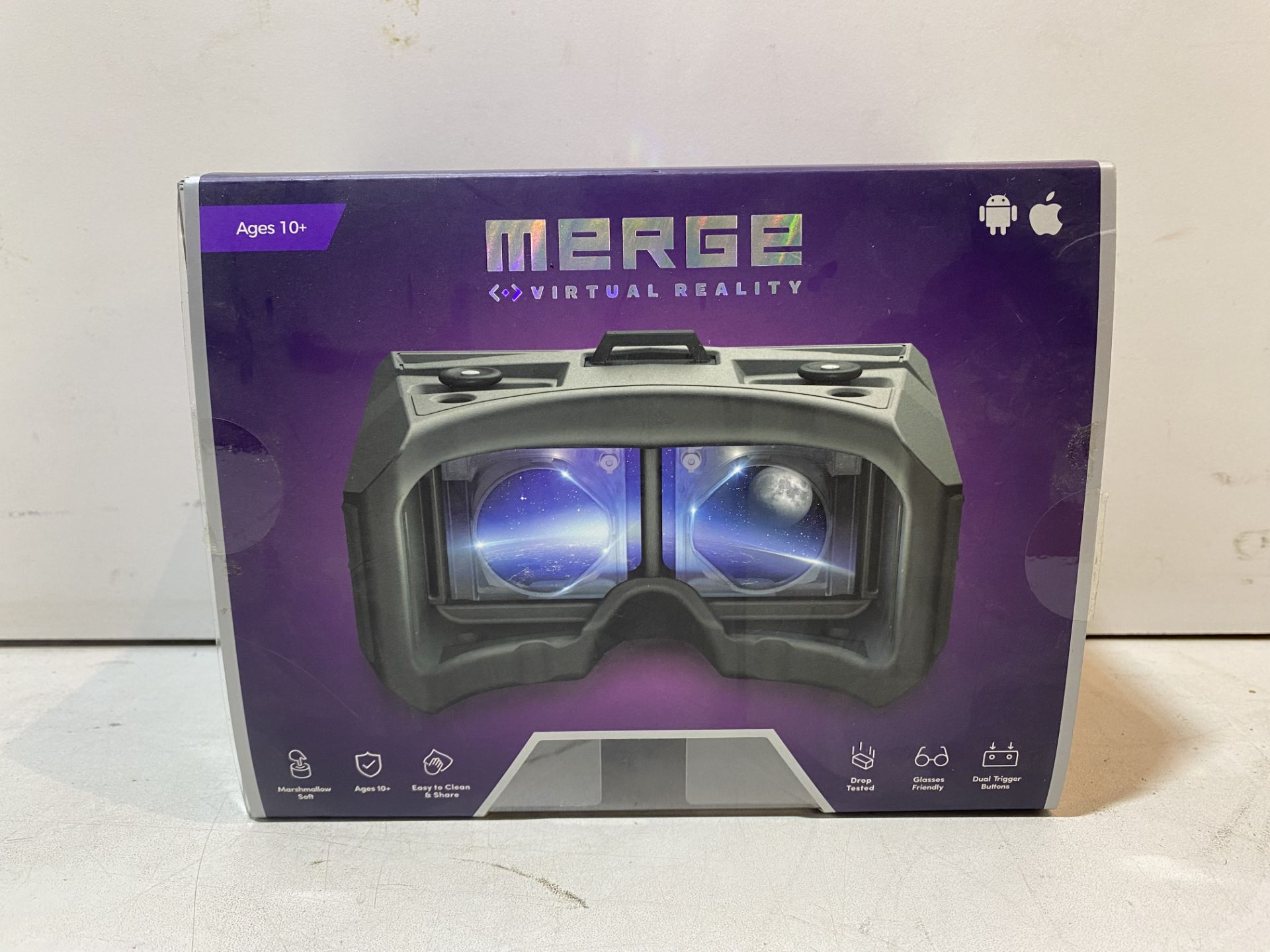 Merge VRG-01MG Virtual Reality Headset - Moon Grey - Image 2 of 4