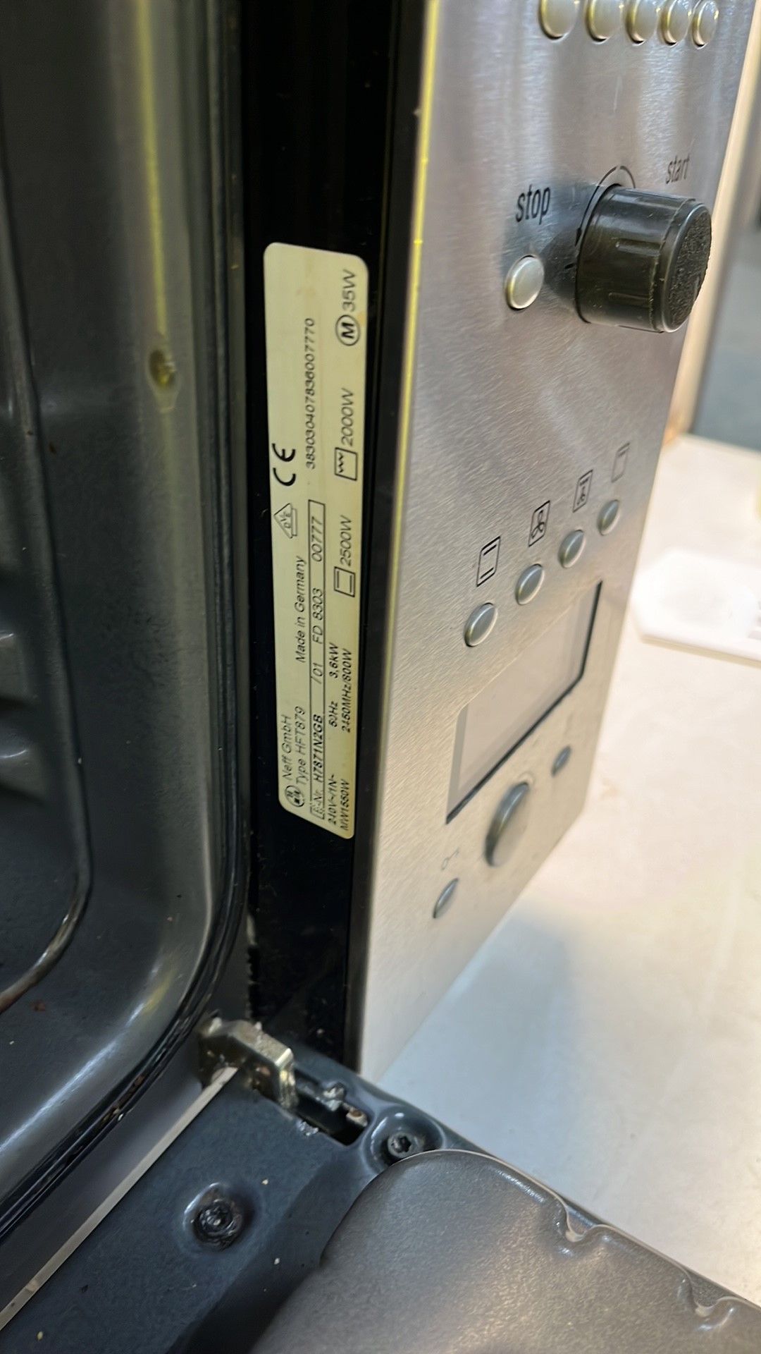 Unbranded Microwave Oven - Image 4 of 5