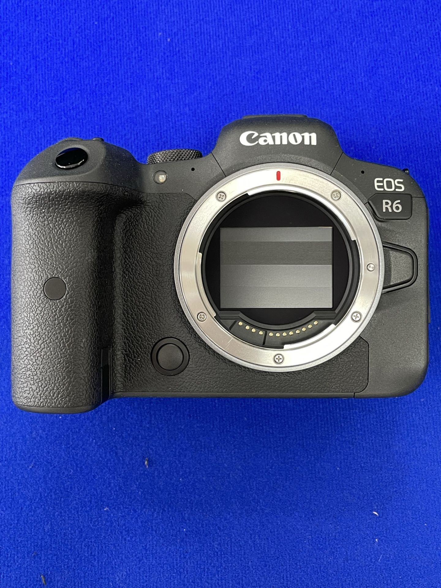 Canon EOS R6 Mirrorless Digital Camera - Image 2 of 13