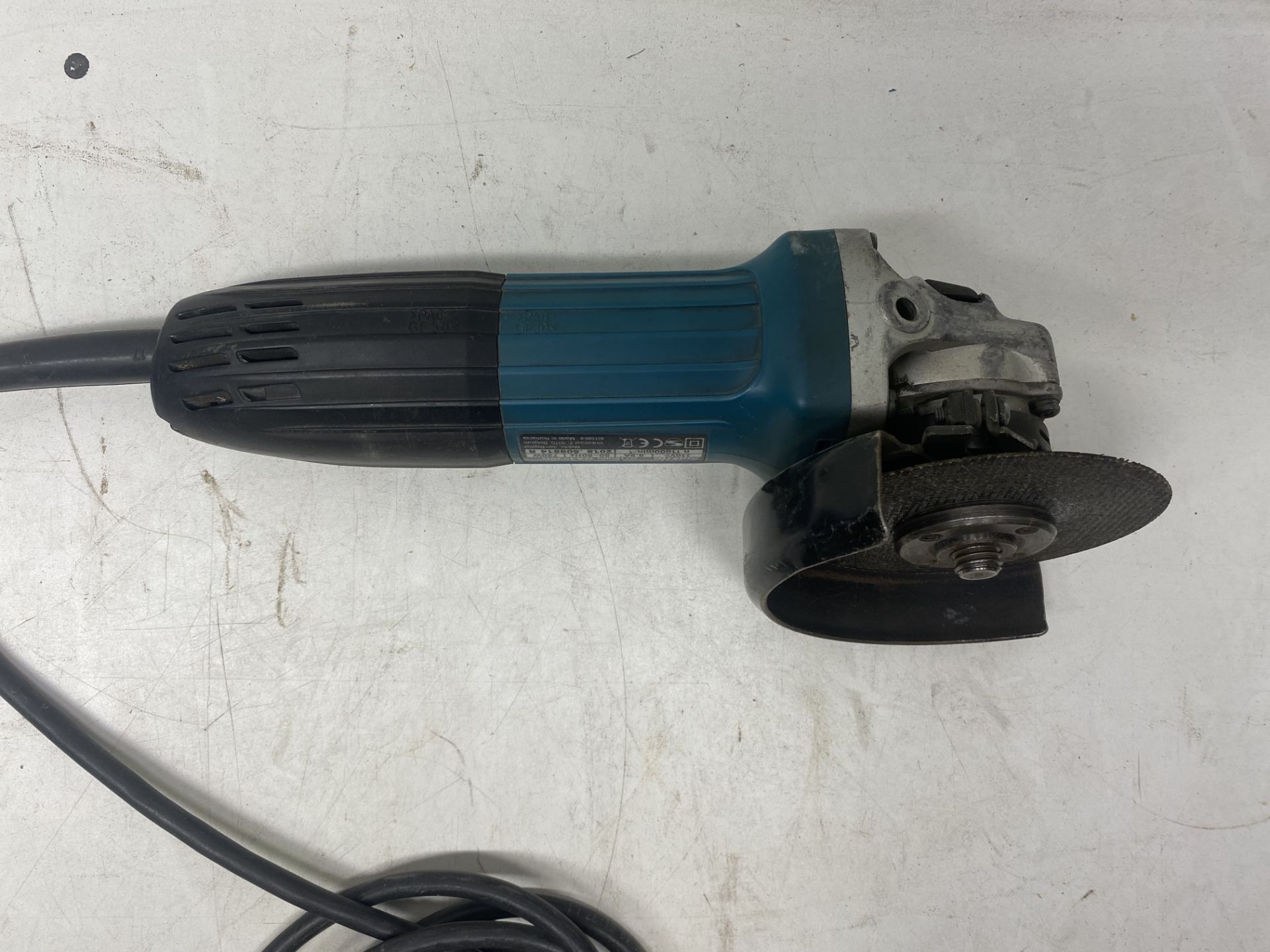 Makita Ga4530R 720W 115Mm Corded Angle Grinder - Image 6 of 9