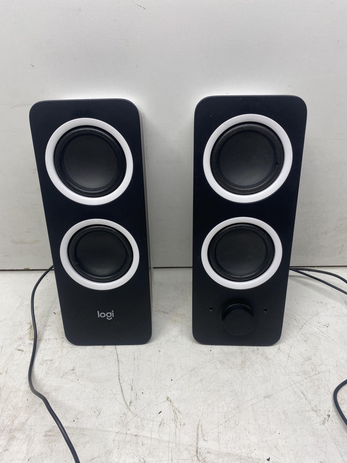 Logitech Z200 STEREO SPEAKERS