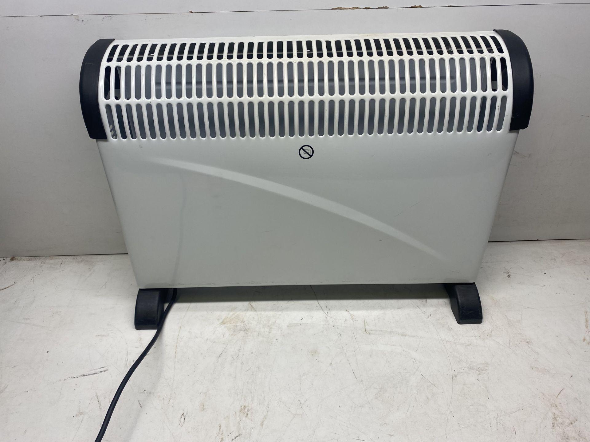 3 x Various Freestanding Convector Heaters - Image 5 of 10