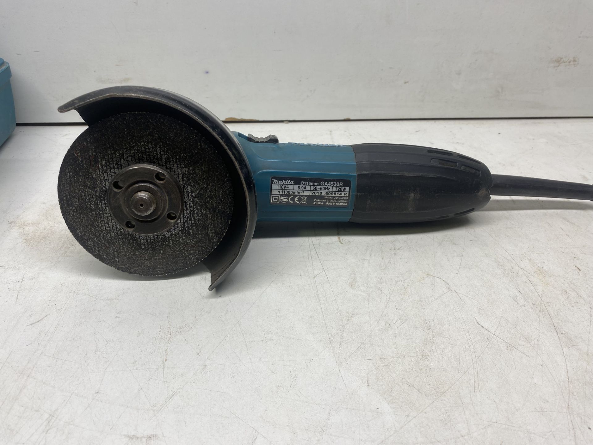 Makita Ga4530R 720W 115Mm Corded Angle Grinder - Image 5 of 9