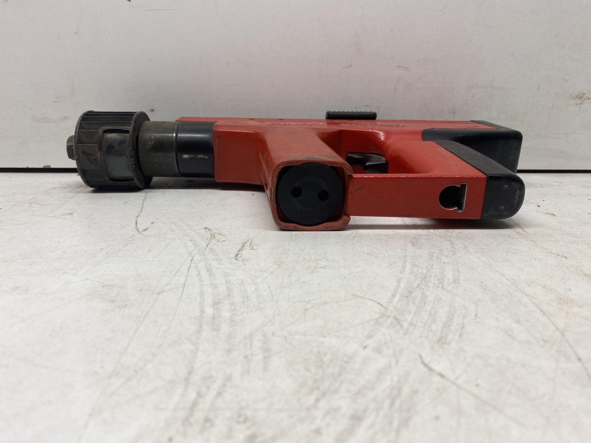 Hilti Dx450 Cordless Power Actuated Nail Gun - Image 8 of 11