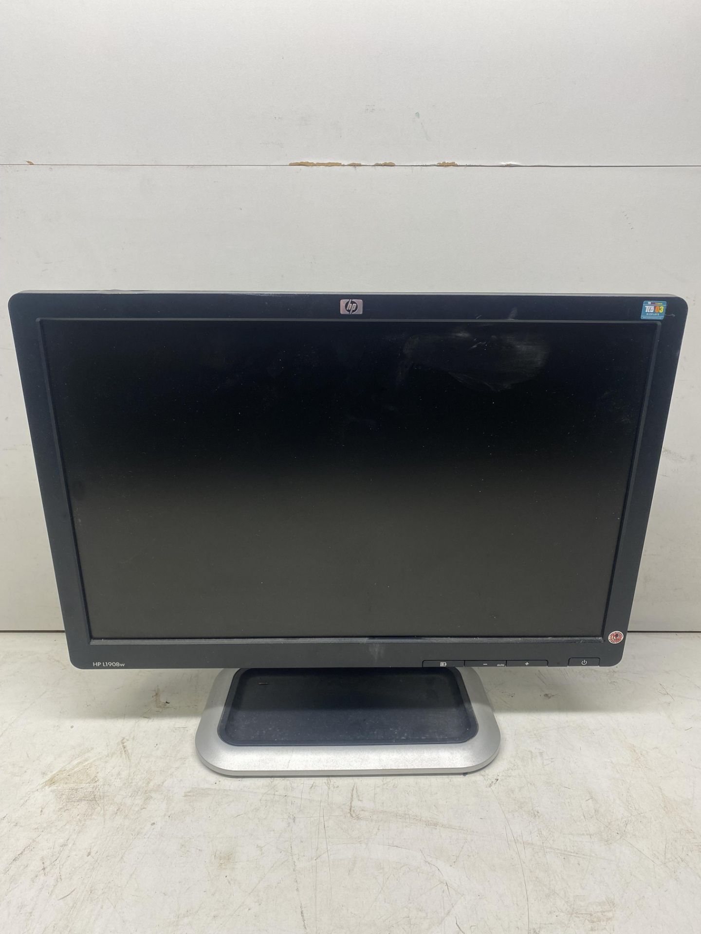 HP L1908w GP536A 19" LCD Computer Monitor