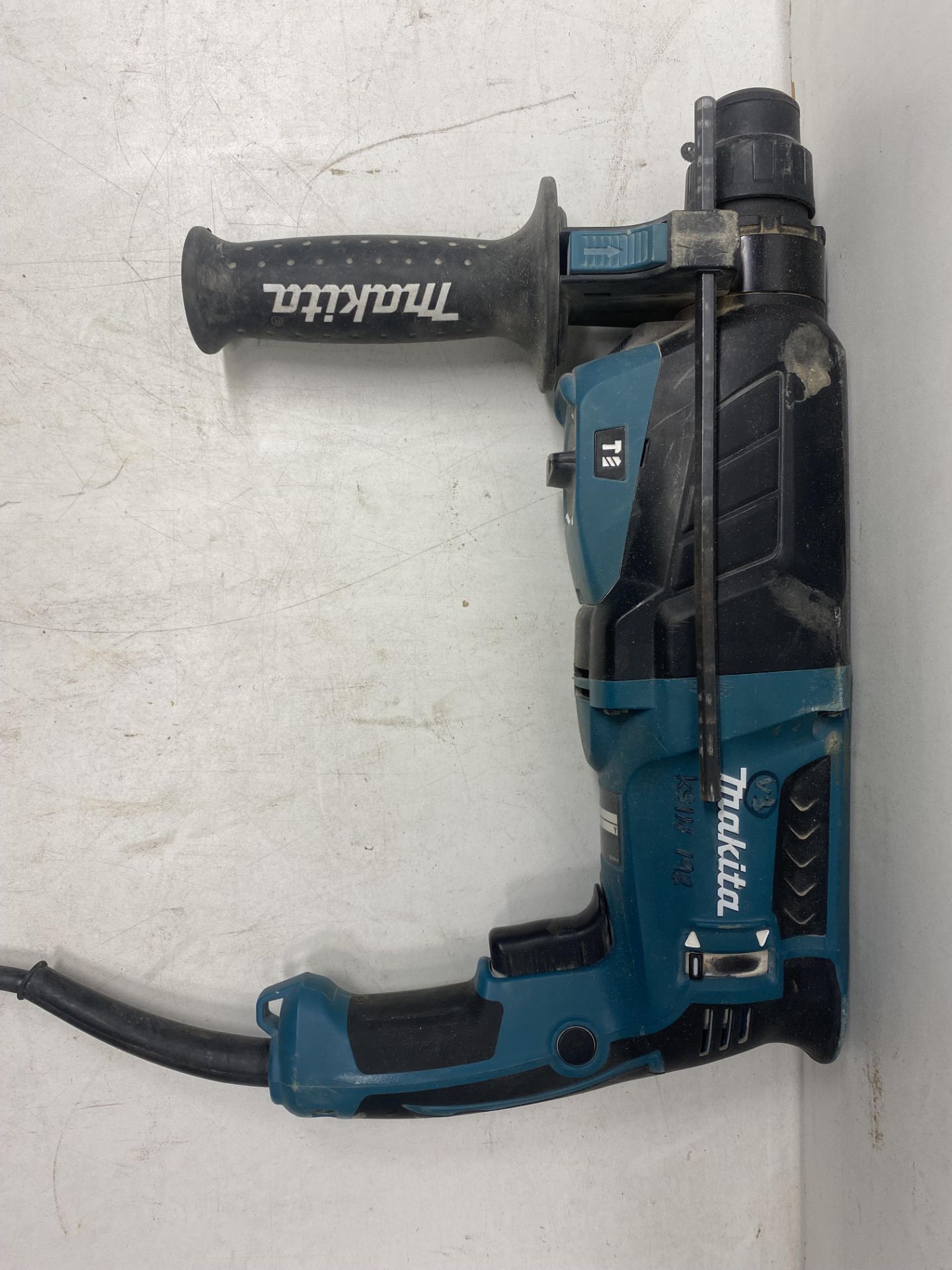 Makita Hr2630 26Mm Sds Rotary Hammer Drill - Image 4 of 10