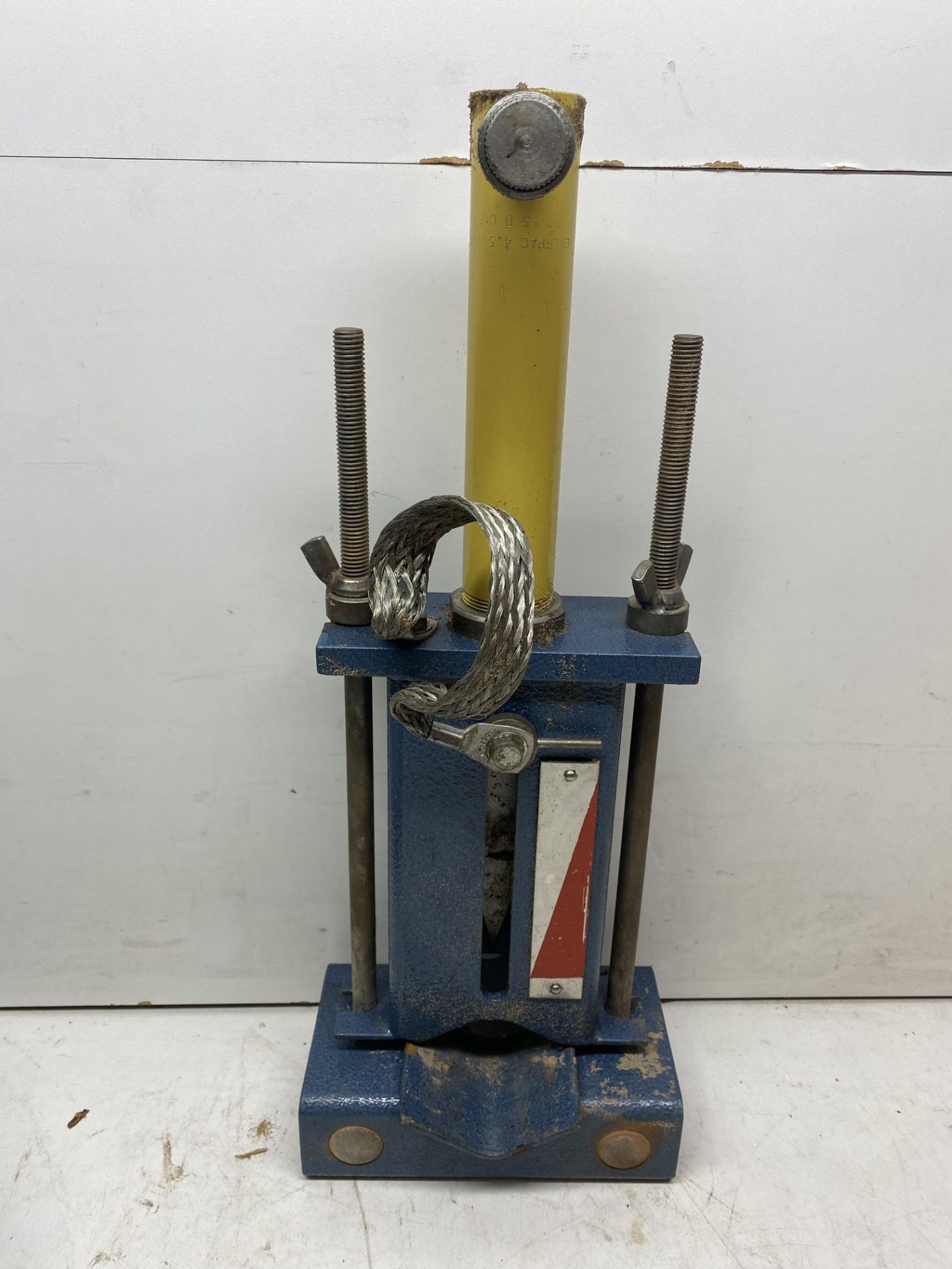 Hydraulic Press With Single Acting Cylinder - Bild 3 aus 10