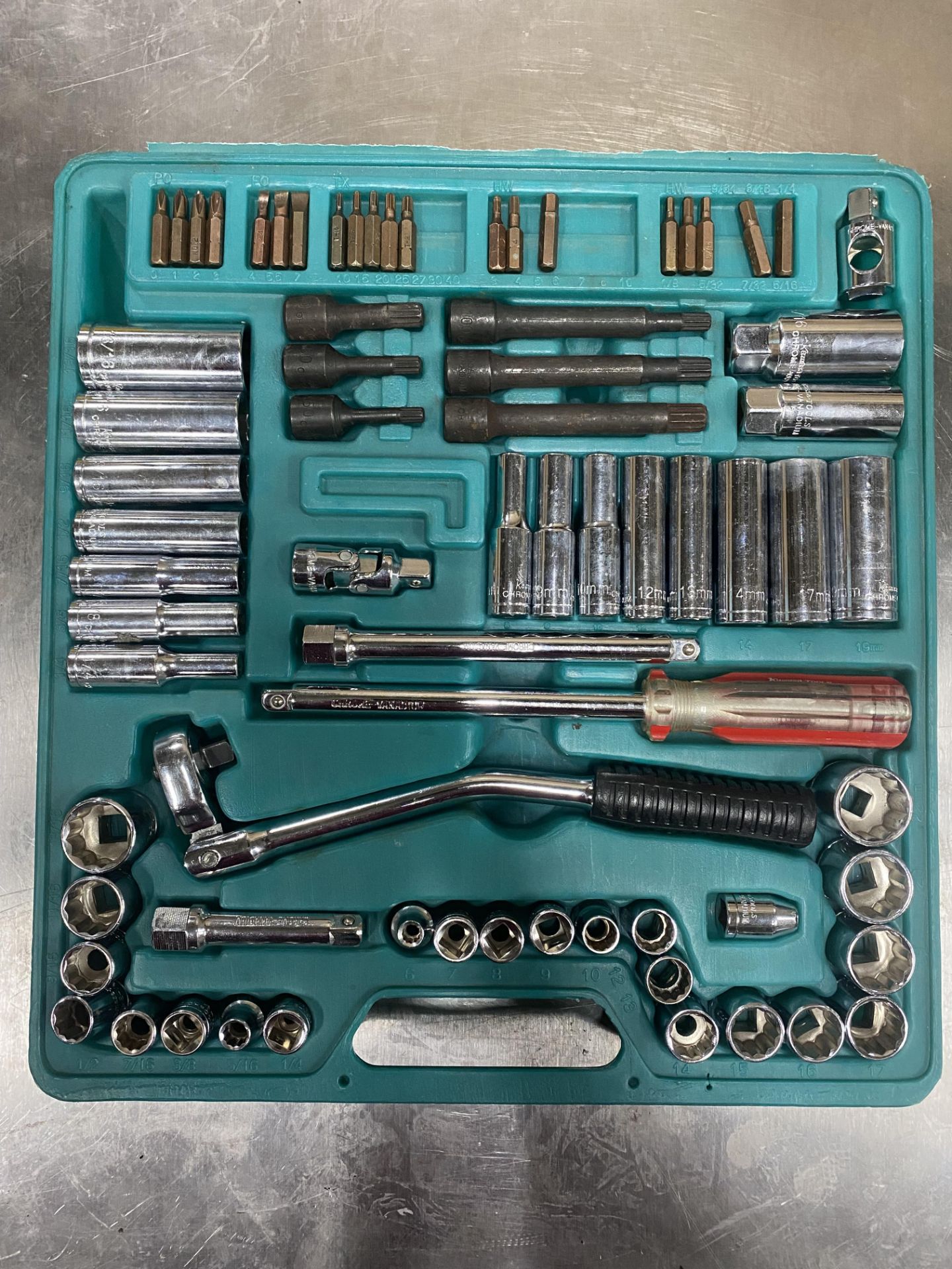 Incomplete Kamasa-Tools Socket Set