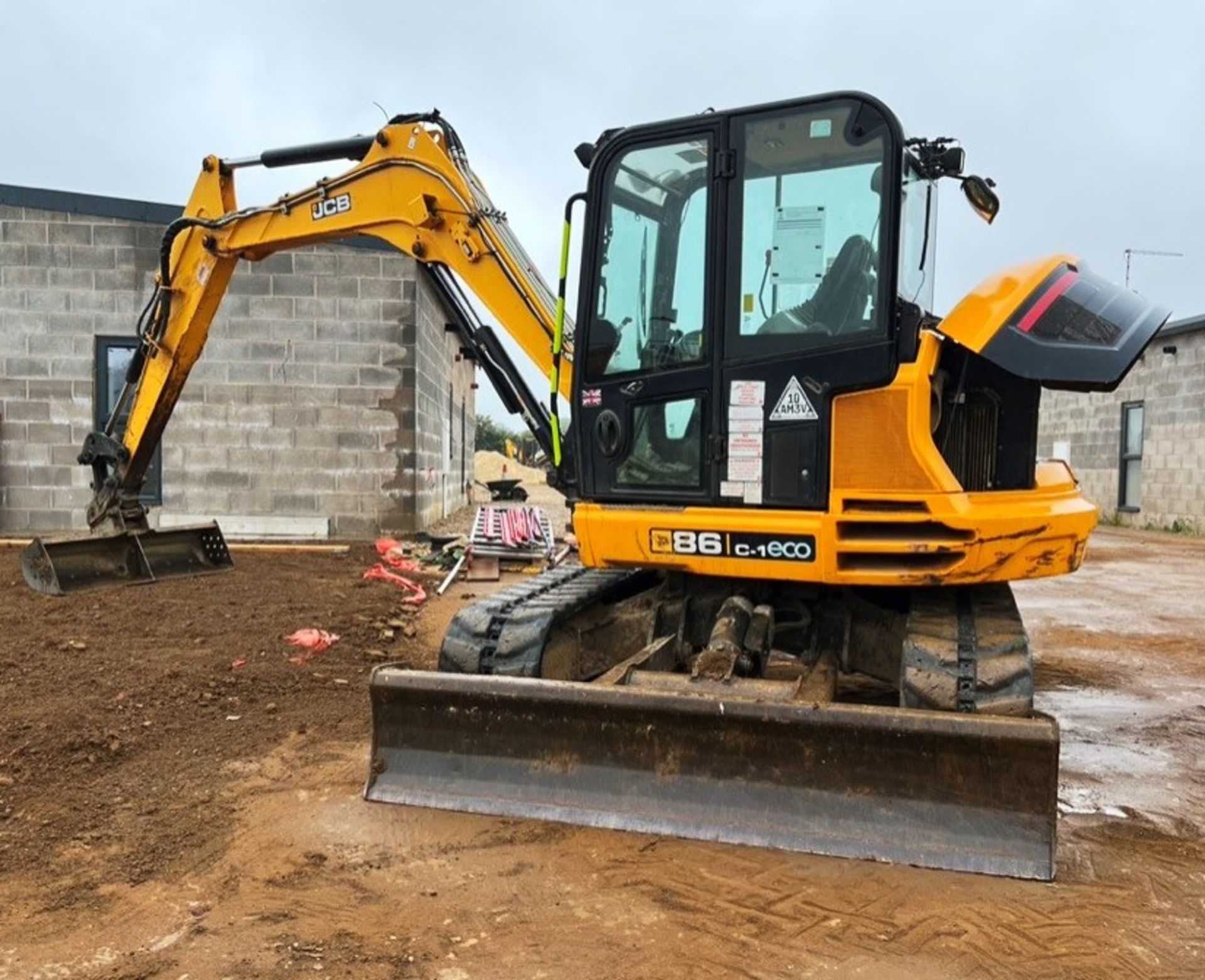 JCB 86C-1 ECO Excavator | YOM: 2015 | Hours: 4,525 - Image 2 of 11