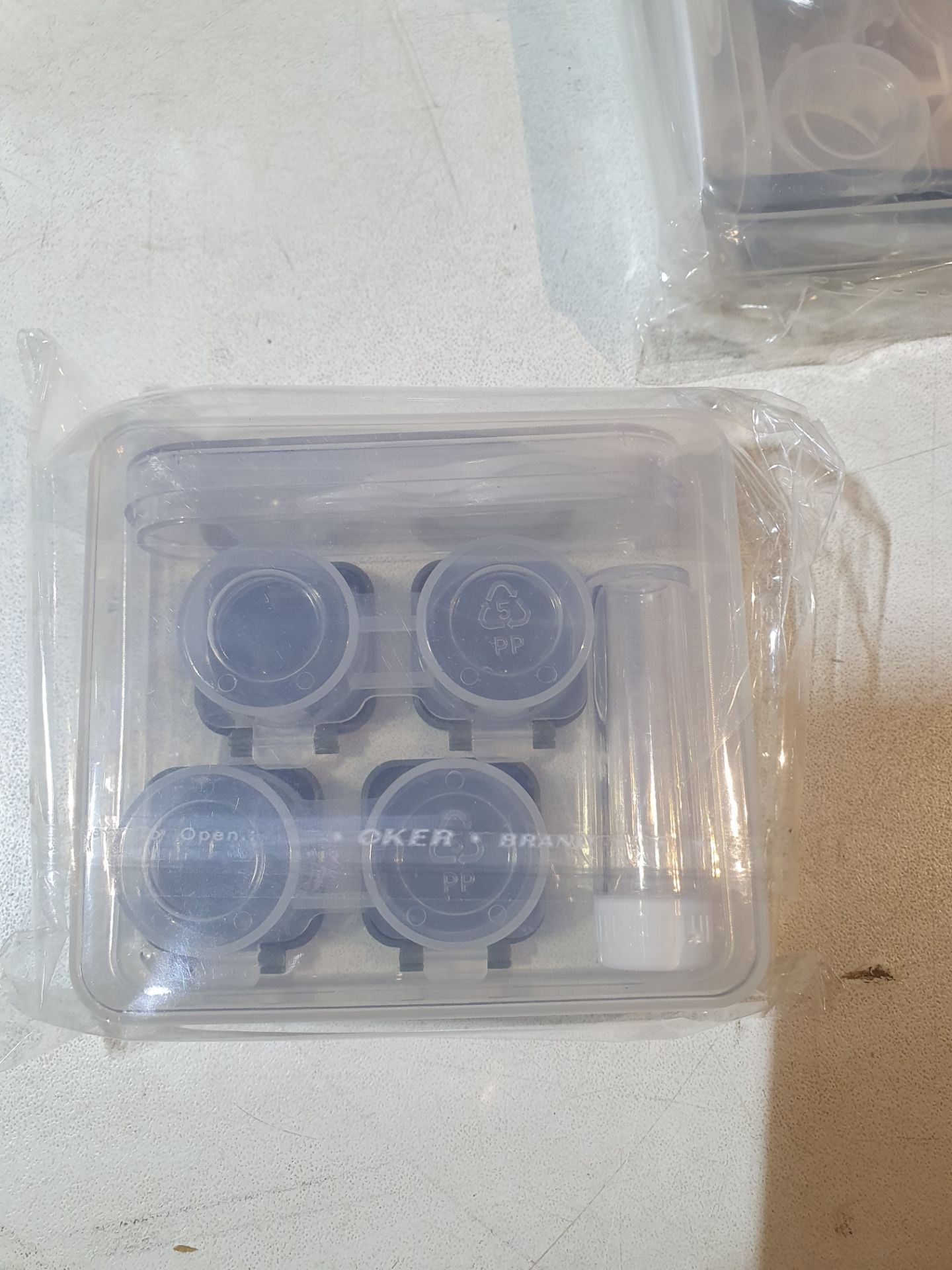 65 x Plastic Contact Lens Cases - Image 2 of 5