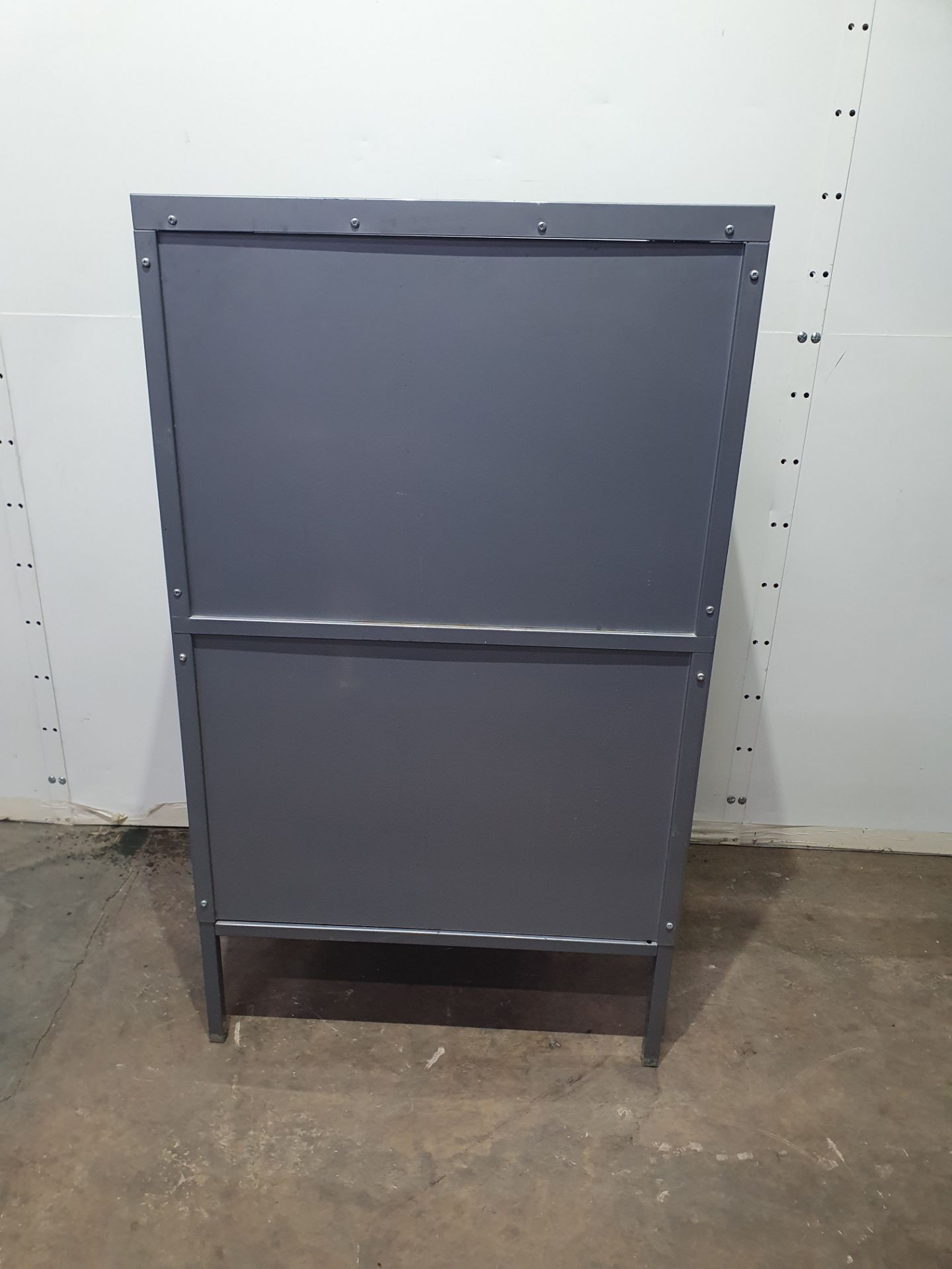 Grey/Silver Cabinet, 2 Tier with Lockable Door - Image 4 of 5