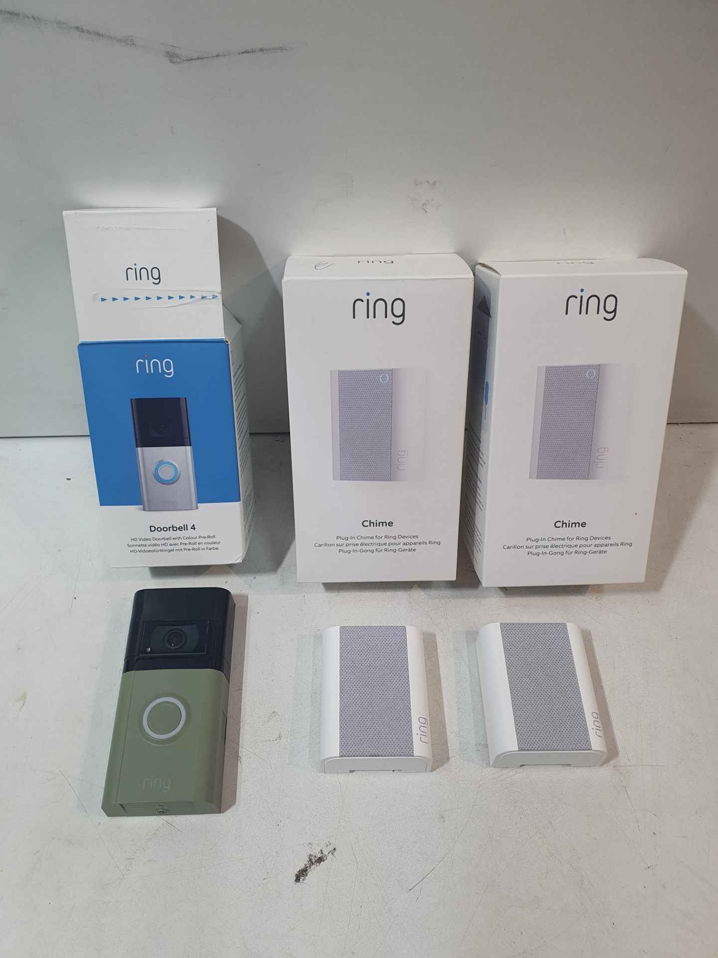 1 x ring Doorbell and 2 x Ring Chime (2nd Generation)