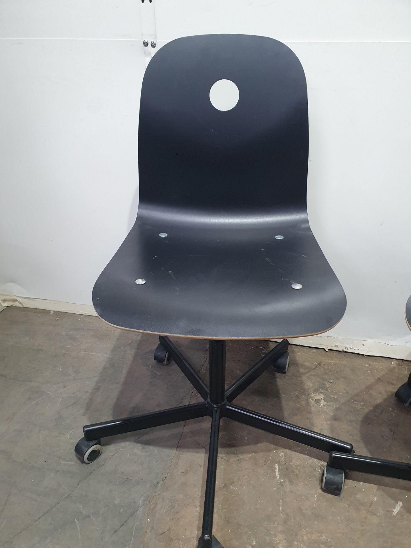 2 x Black Wooden Height Adjustable Chairs on Wheels - Image 2 of 5