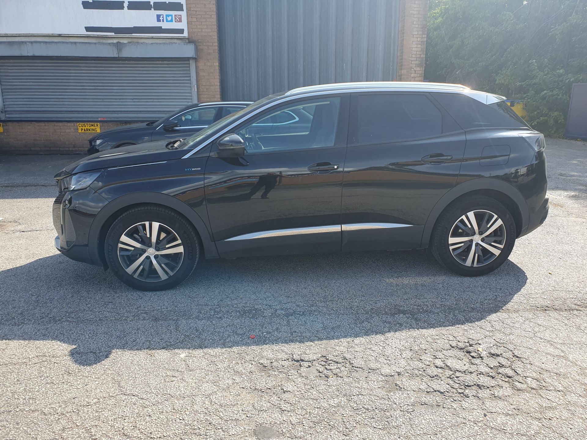 Peugeot 3008 Allure Estate Hybrid Electric | Reg: MJ22 NKW | Mileage: 17,218 | ZERO VAT - Image 4 of 22