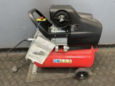 CLARKE PANTHER 10/240 2.5HP 24 LITRE AIR COMPRESSOR 9.5CFM