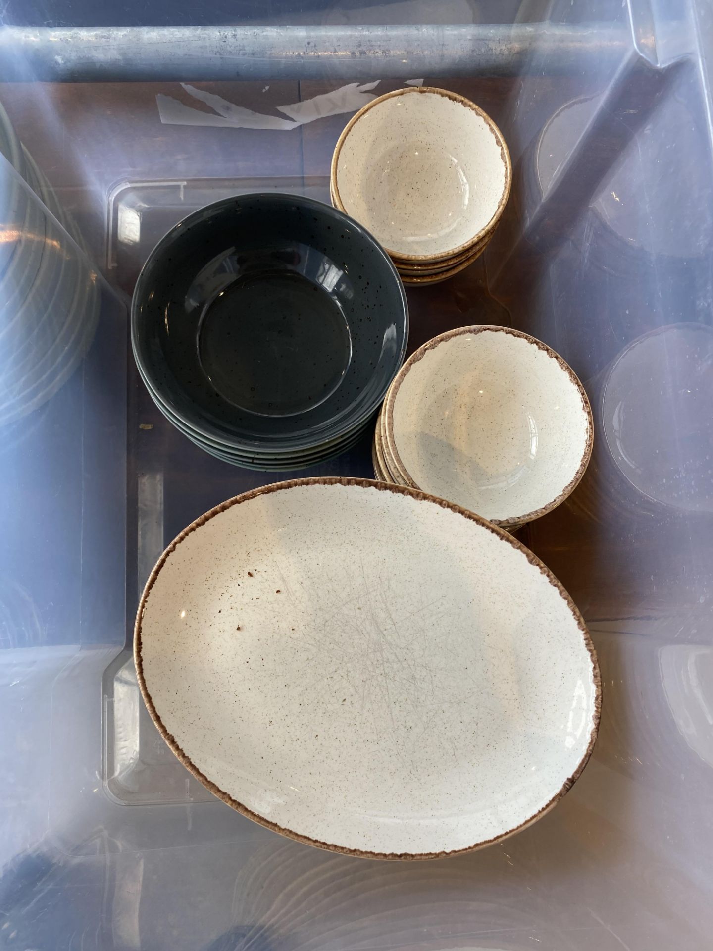 Quantity Of Various Plates & Bowls As Seen In Photos - Bild 16 aus 16
