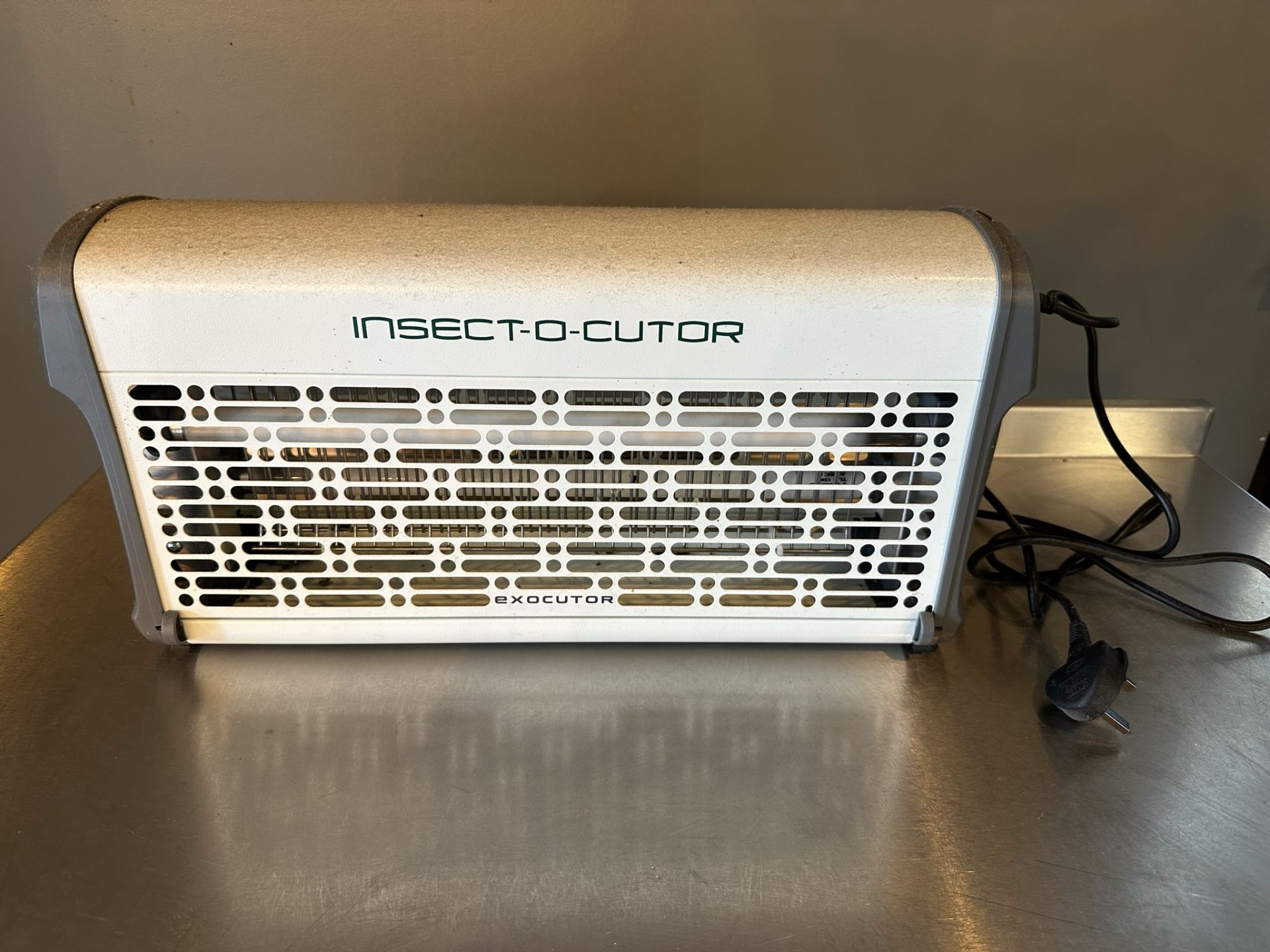 Insect-O-Cutor - Executor - 80 Watt - White Fly Killer - Image 2 of 2