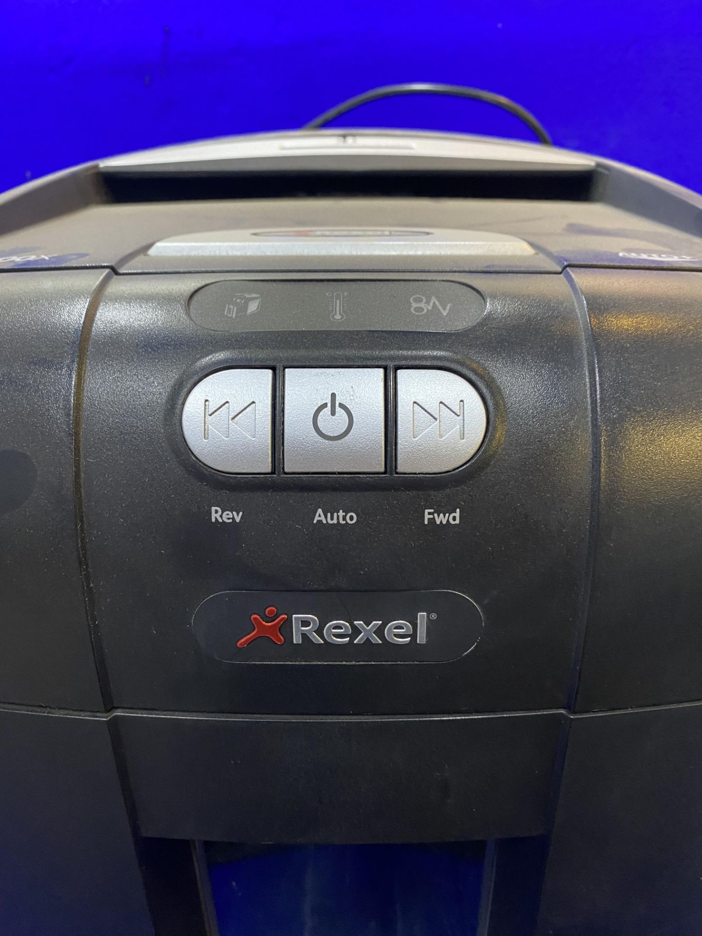 Rexel Optimum Auto+ 100x 4x28mm Cross Cut Shredder - Image 9 of 18