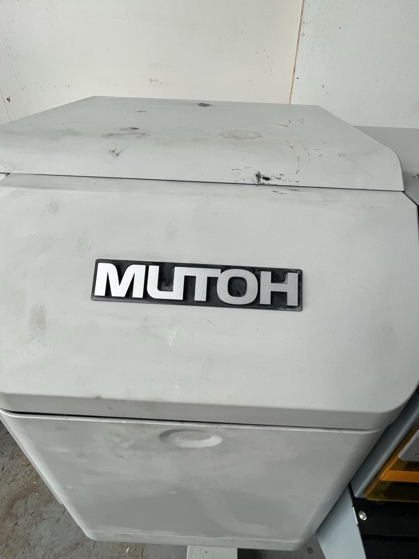 Mutoh Valuejet VJ-1638UH2 large format Dye Sublimation Printer - Bild 4 aus 15