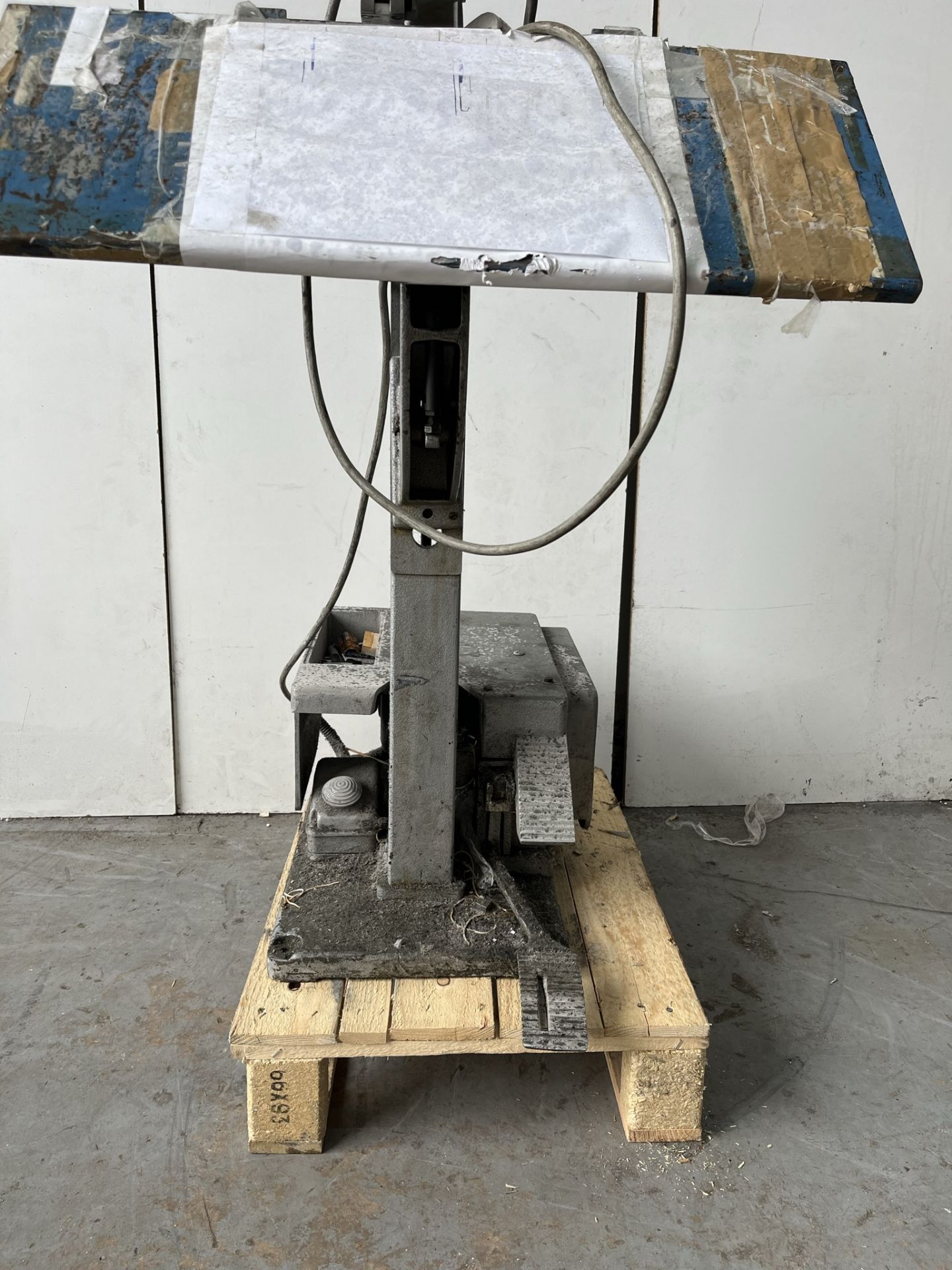 Unbranded Manual Saddle Stitching machine - Bild 2 aus 9