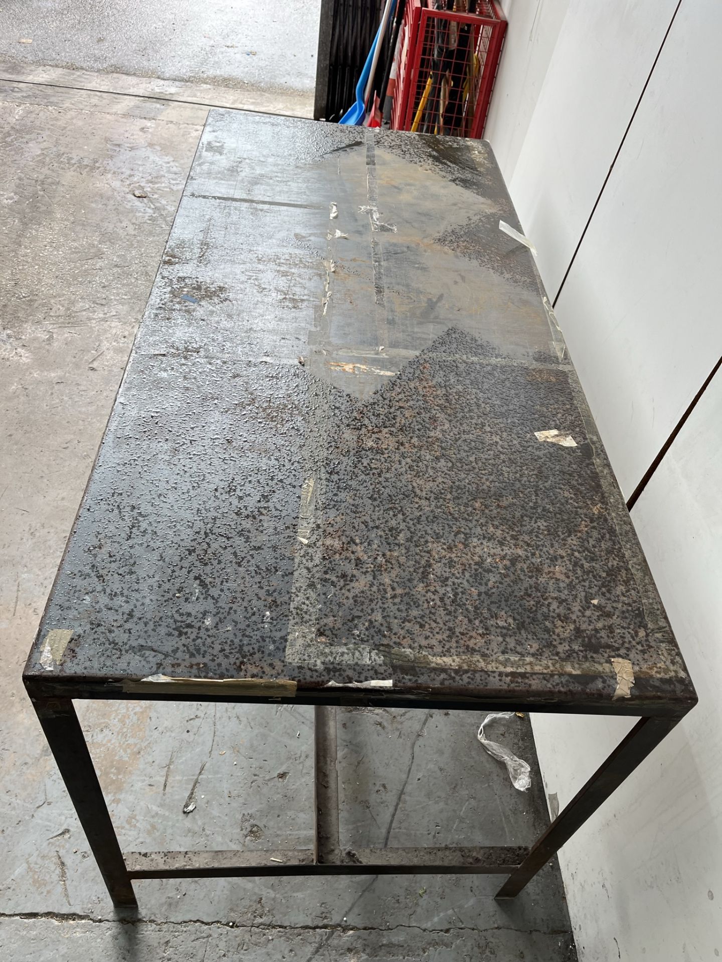 Unbranded Metal Table - Image 2 of 4