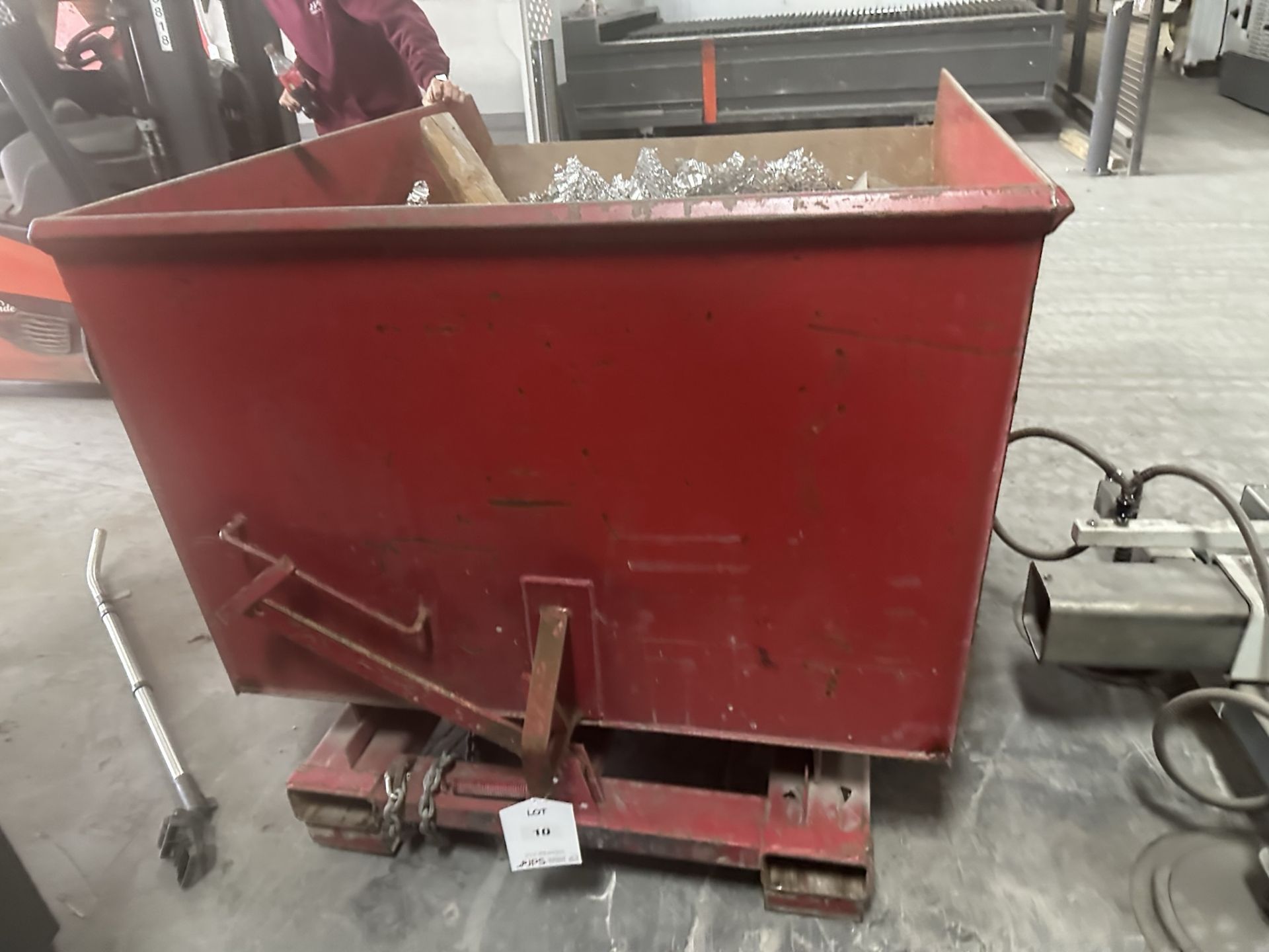 DTEC tipping skip - Image 3 of 3