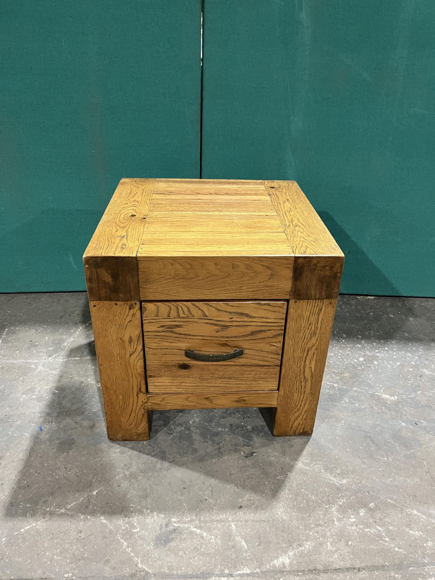 Side Table w Drawer