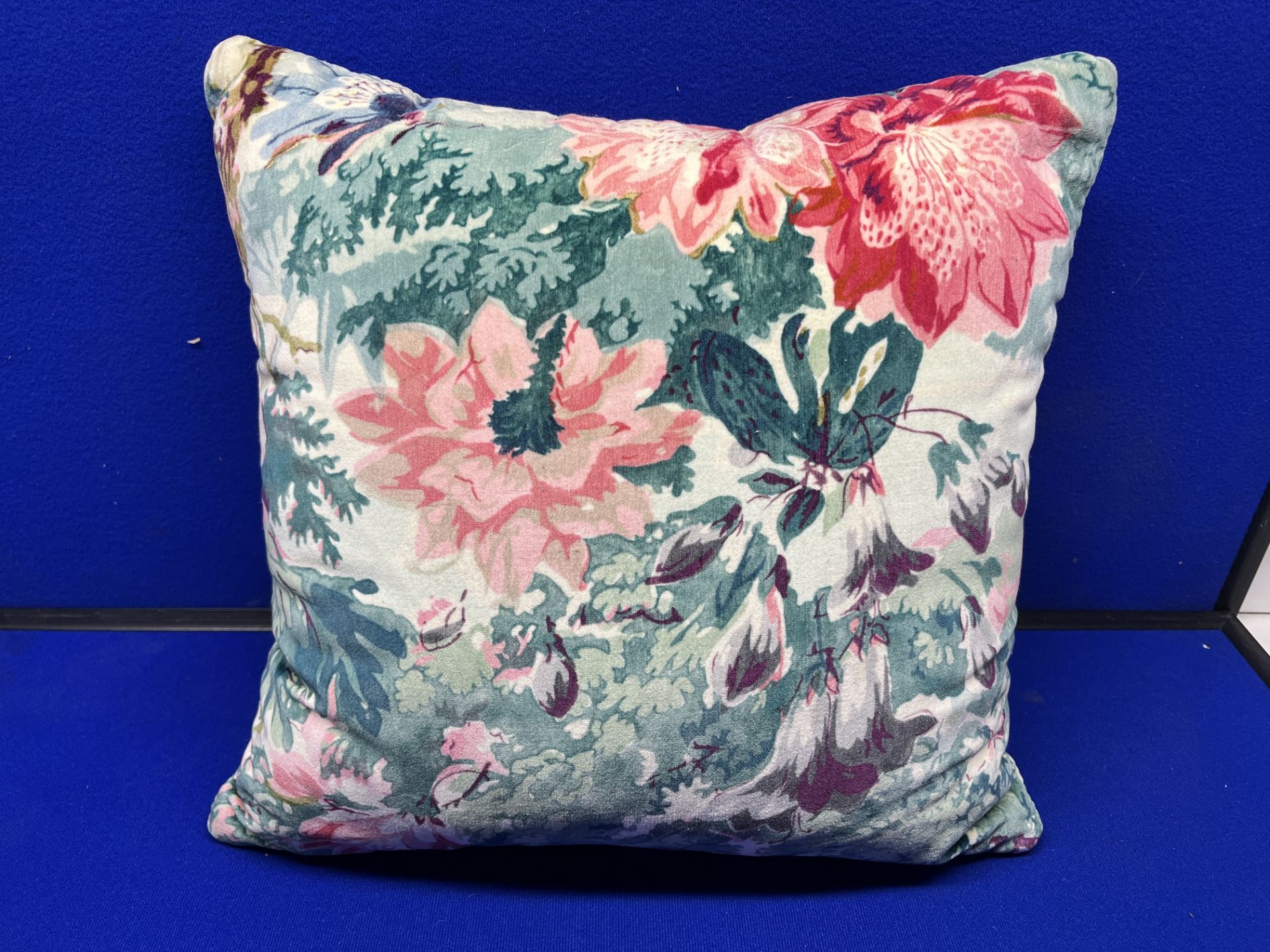 2 x Floral Pattern Cushions - Bild 5 aus 5