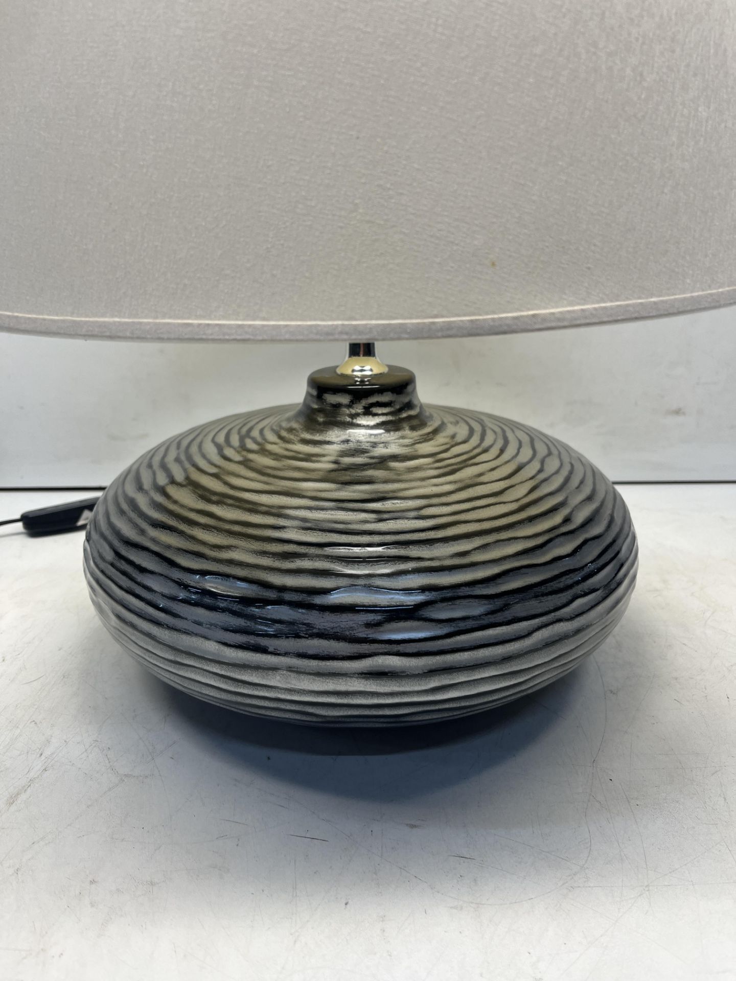 Circular Ceramic Table Lamp - Image 2 of 4